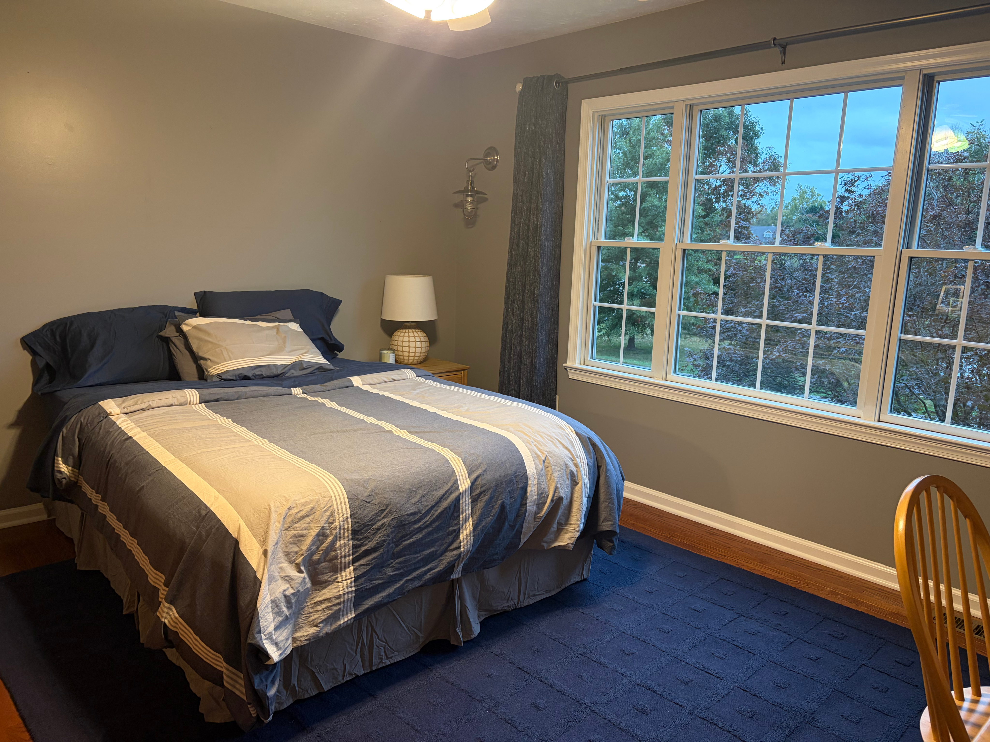 Quite Oasis for Professionals. Private Bed/Bath. Very Nice Walkable Neighborhood. - Photo 3
