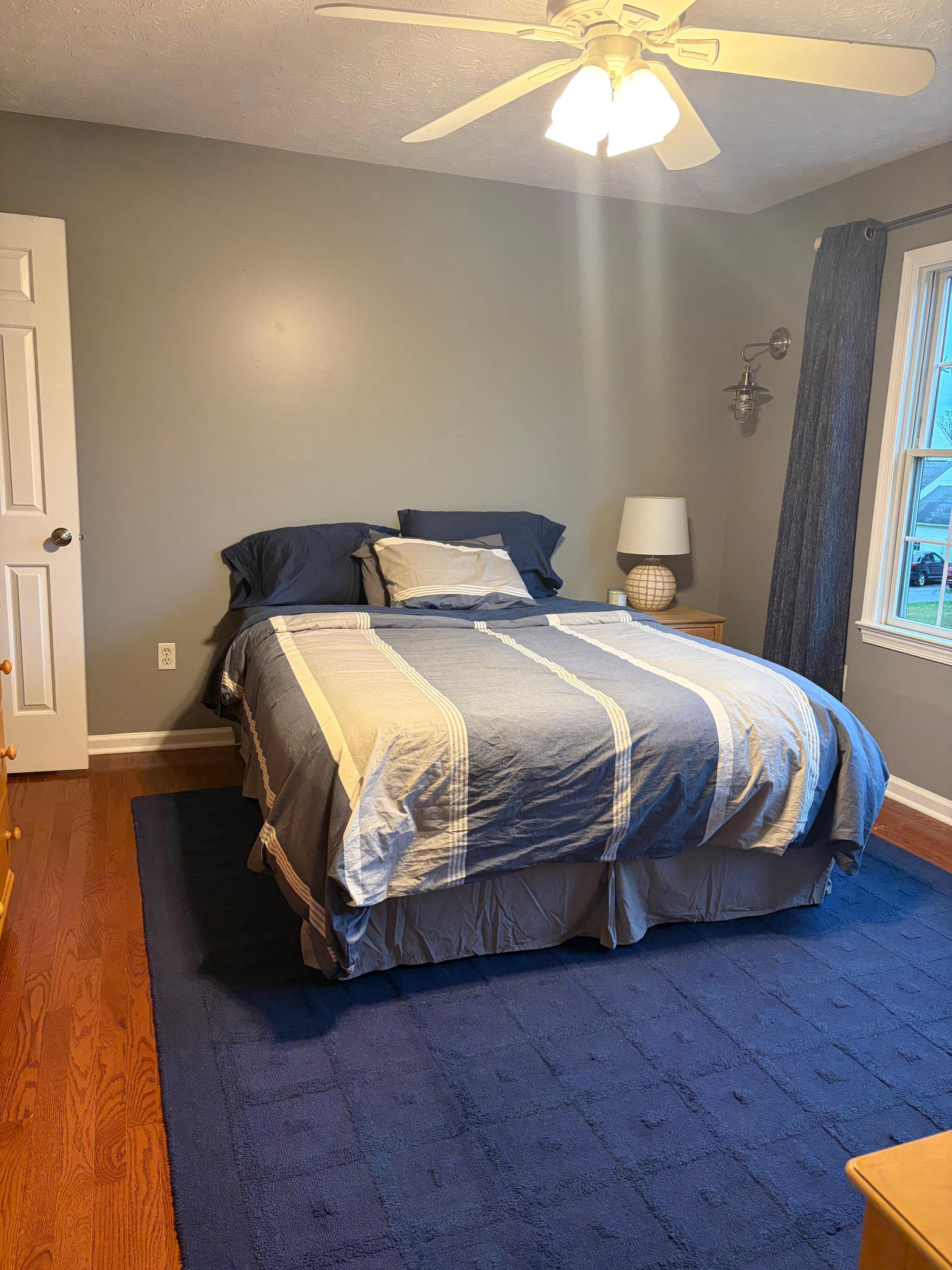 Quite Oasis for Professionals. Private Bed/Bath. Very Nice Walkable Neighborhood. - Photo 4
