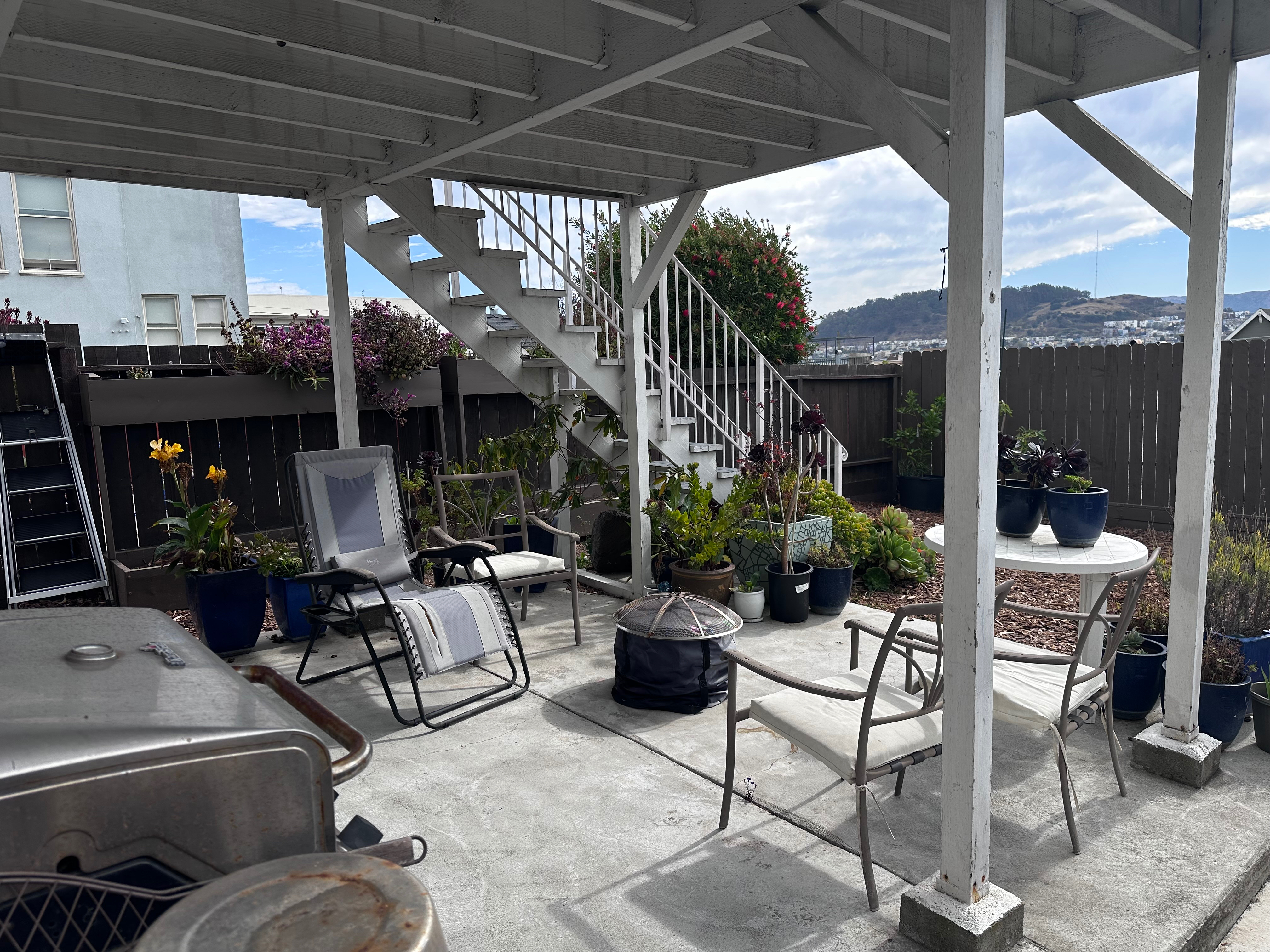 High ceiling 1-bed entire apt w/ private outdoor patio - Photo 5