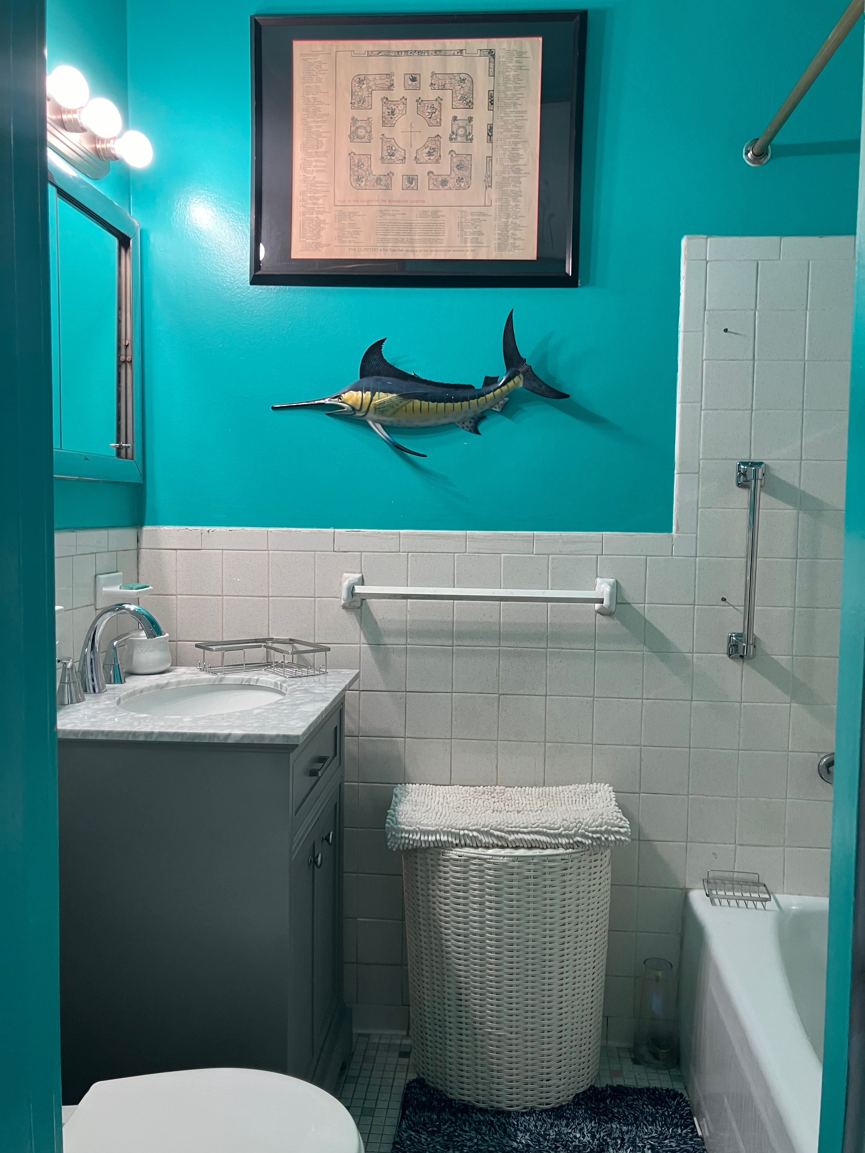 Private Primary Bedroom in Highly Hospitable Penthouse - Photo 9