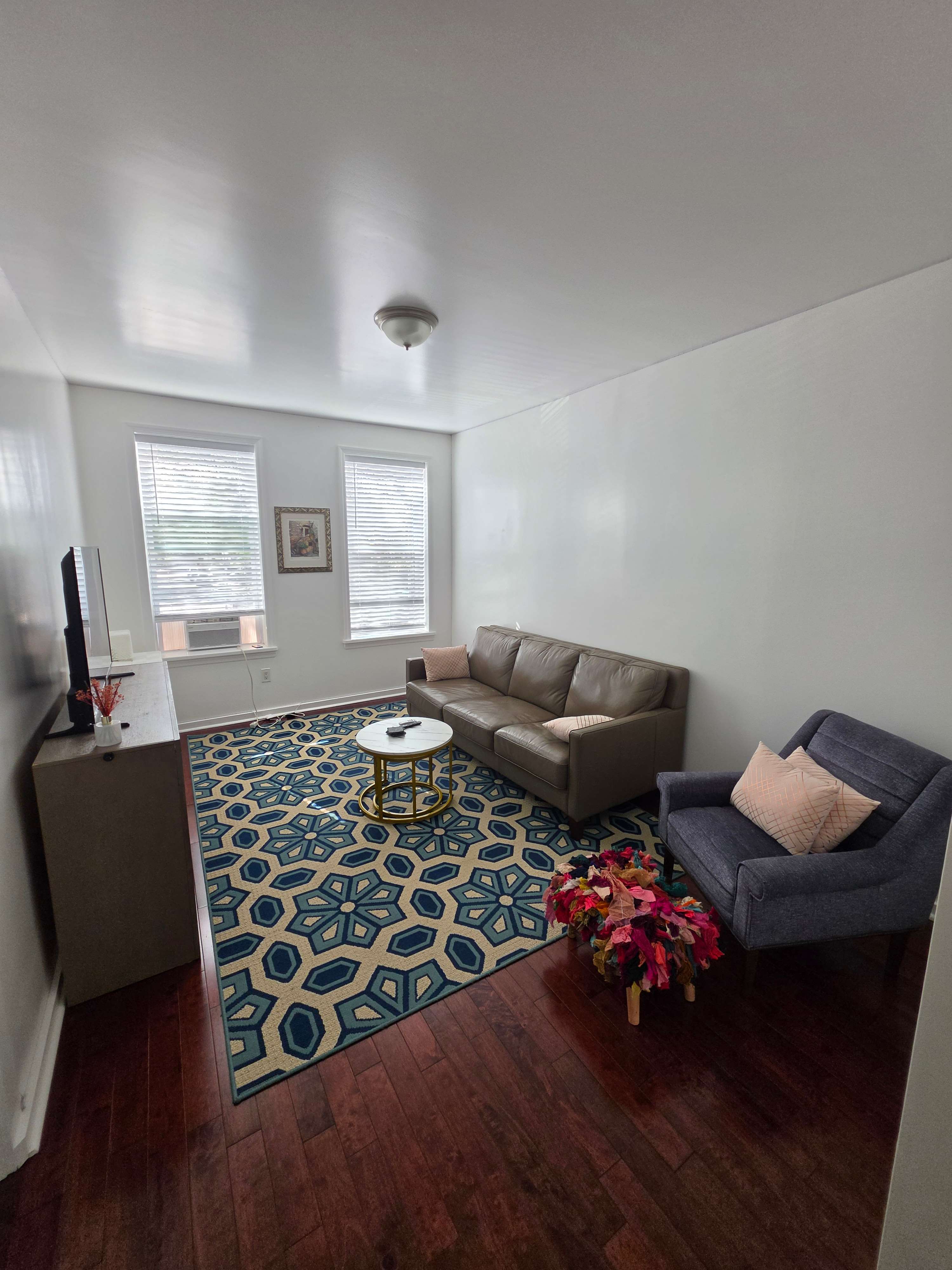 Quiet 2BR Floor-Through Suite | Hydro-Spa Bath & Office | Near Maimonides & NYU Langone - Photo 2