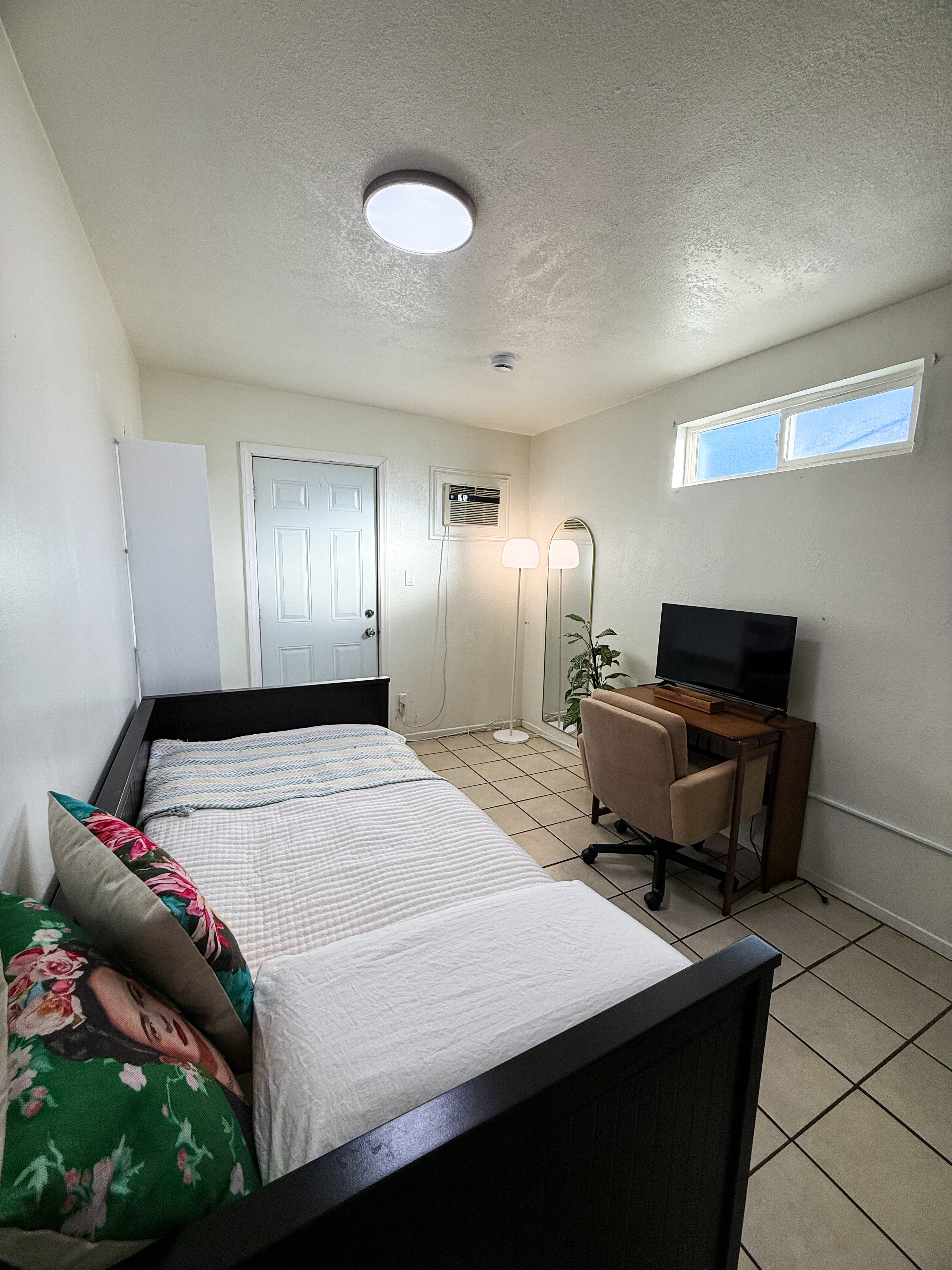 Private Studio near LAMC/USC Keck,DTLA - Photo 5