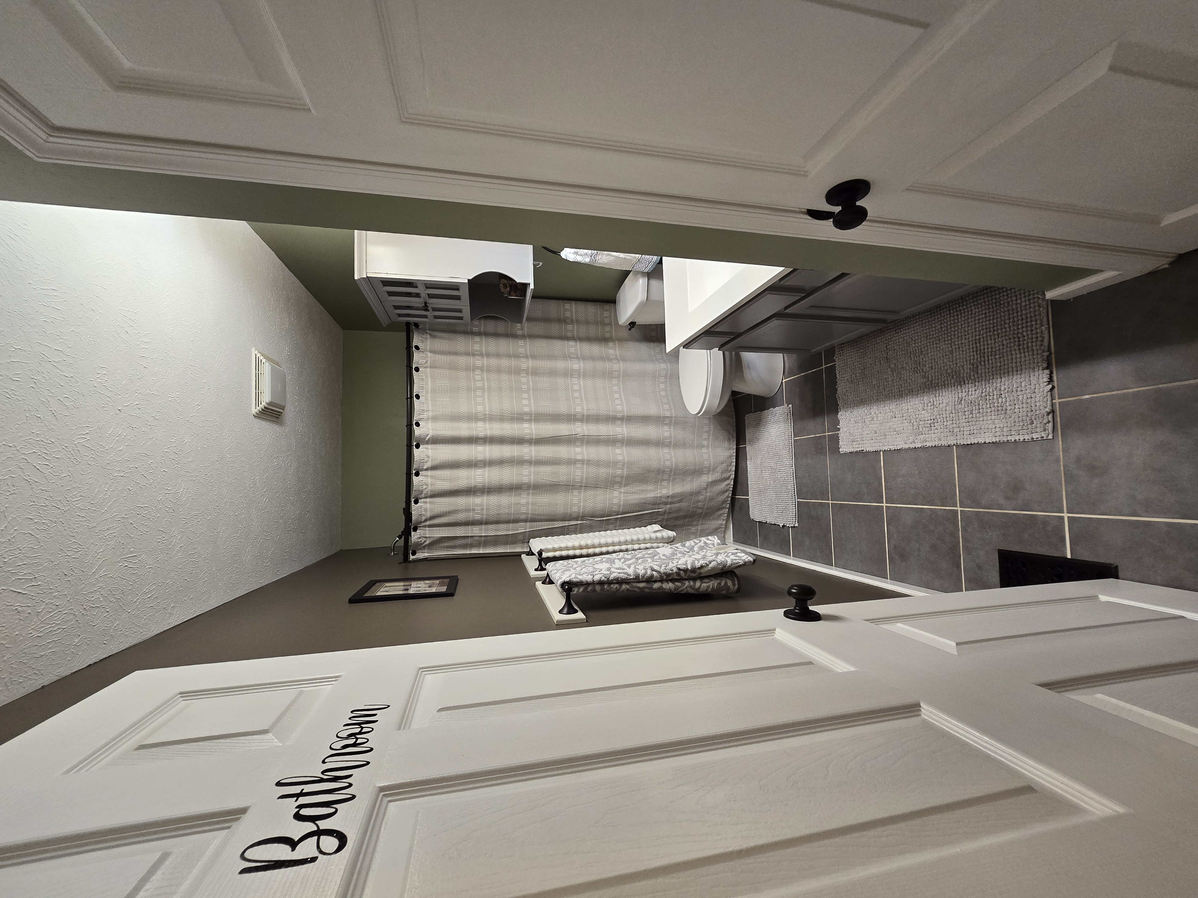 Primary suite with walk in closet and office space (Room 1) - Photo 4