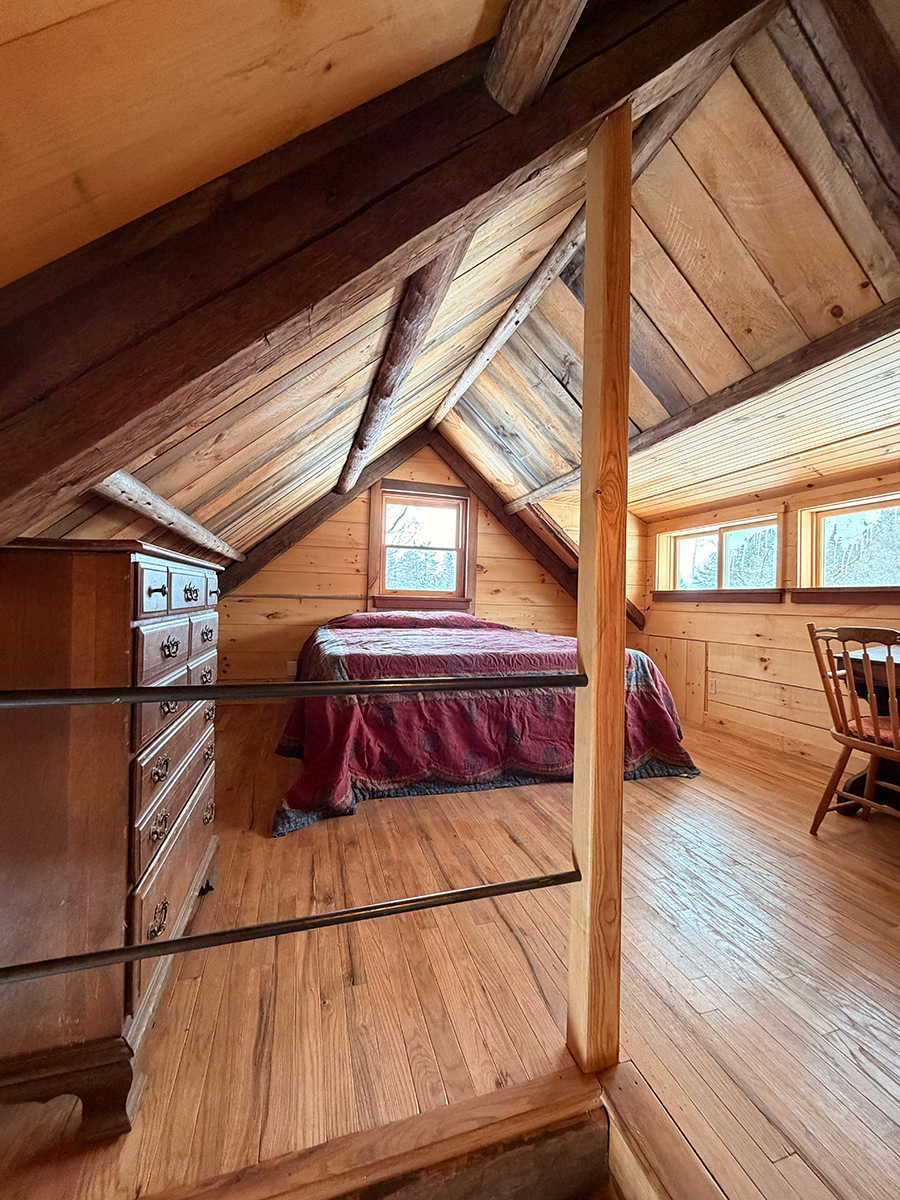 Newly renovated cabin on 140 acre farm - Photo 7
