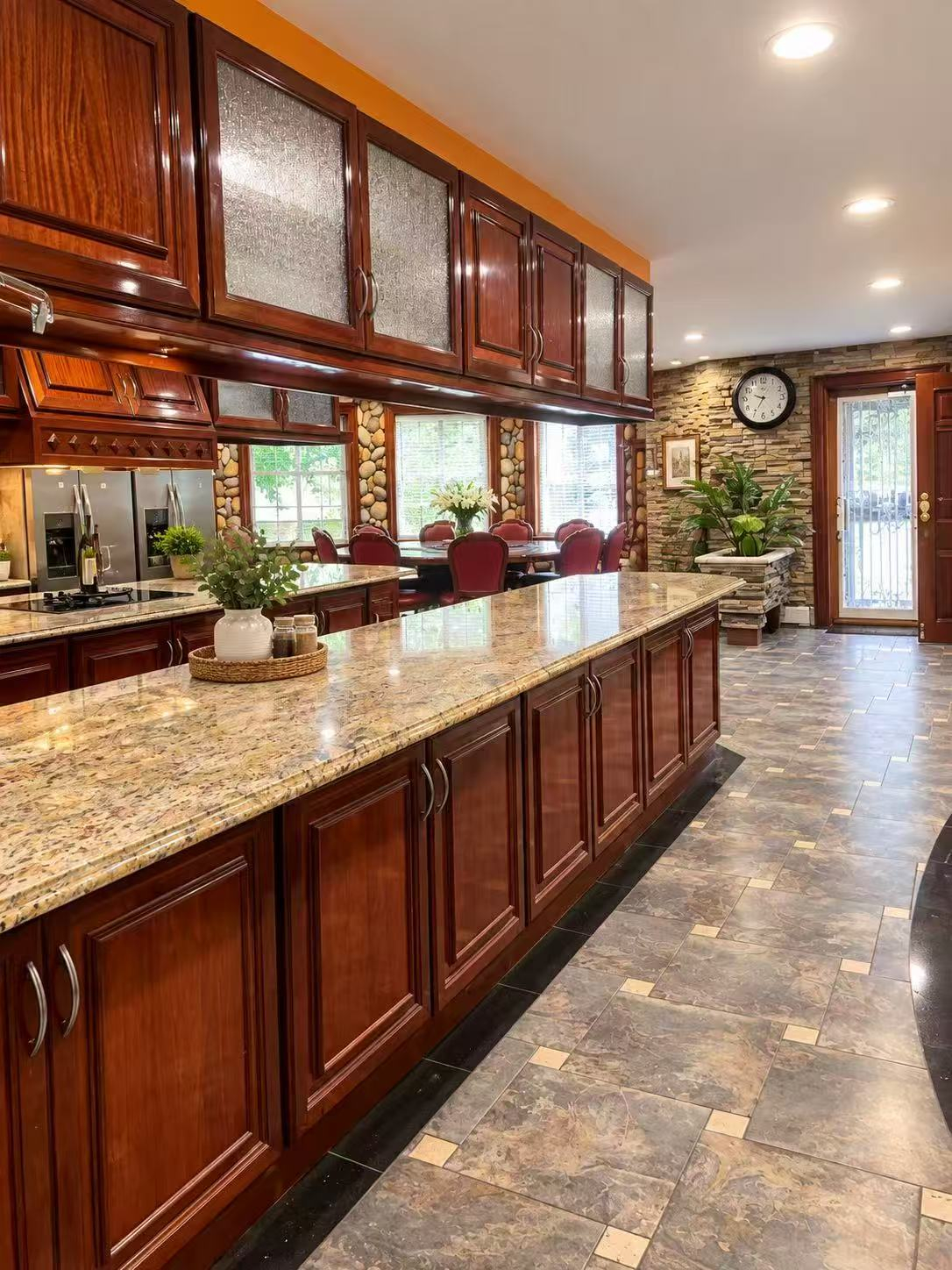 Luxury Flushing Clubhouse | 30+ Night Stays | Bus Stop Outside | Spacious Kitchen & Jetted Tub - Photo 3