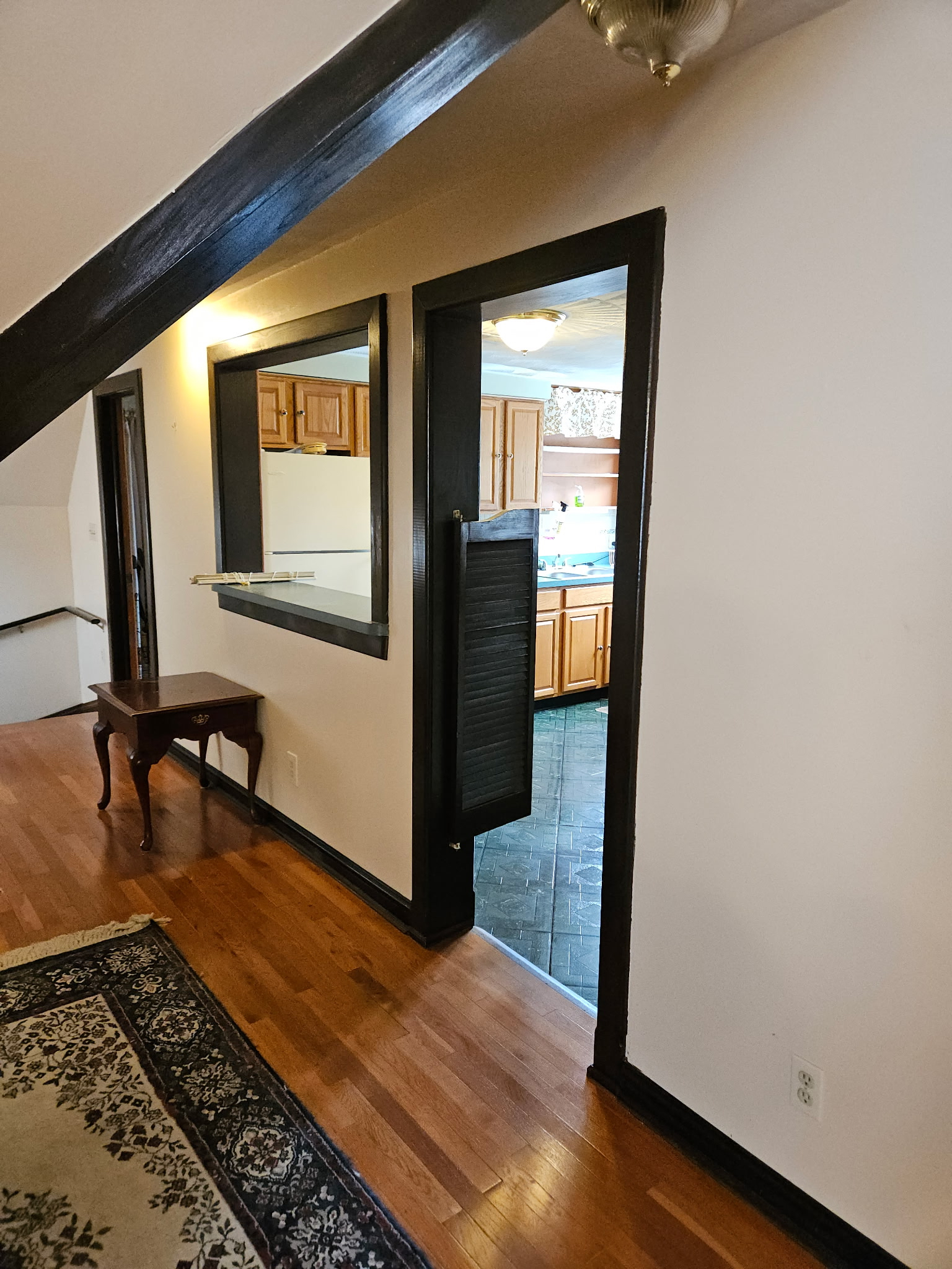 Funky attic apartment next to Capitol - Photo 9