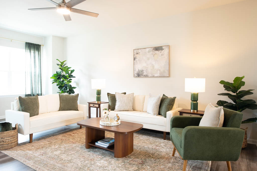Fully Furnished Lively Townhome - Photo 6