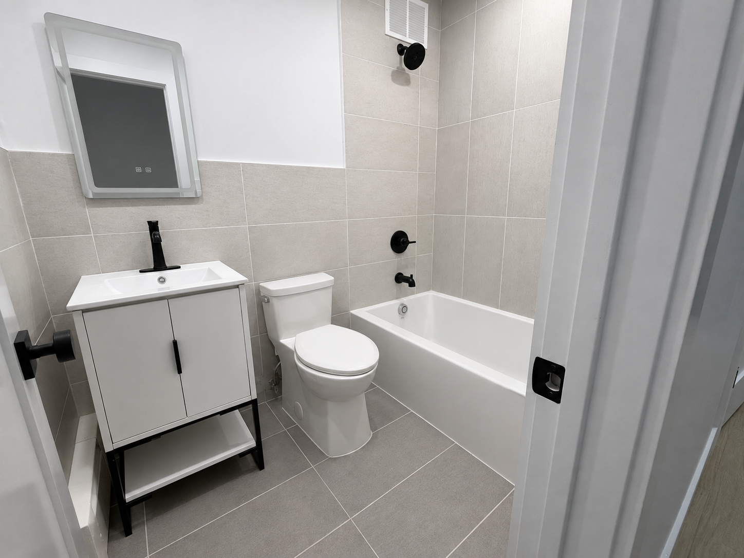 Luxury Apartments Minutes from Syracuse Major Hospitals & Universities. - Photo 9