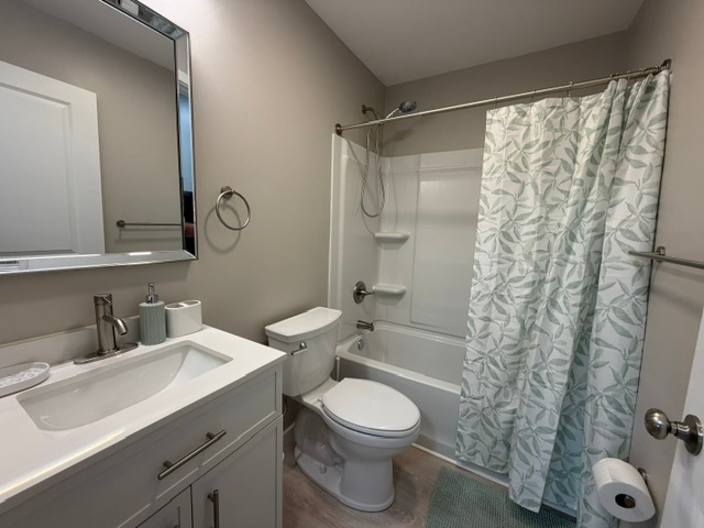 Fully Furnished 2 Bedroom Retreat with All Utilities Included, Perfect for Traveling Professionals - Photo 9