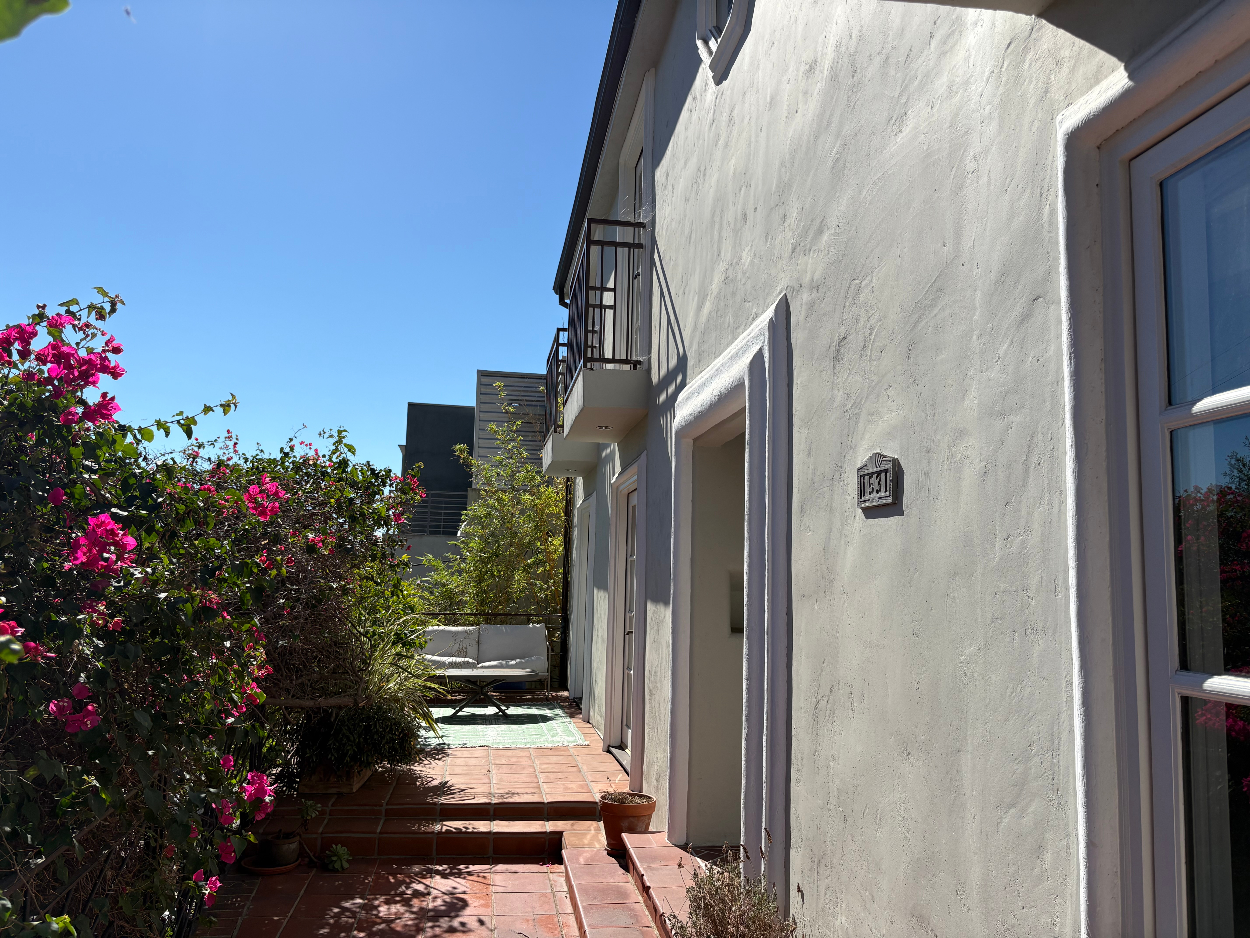Storybook Hollywood Hills Hideaway Near Sunset & West Hollywood - Photo 5