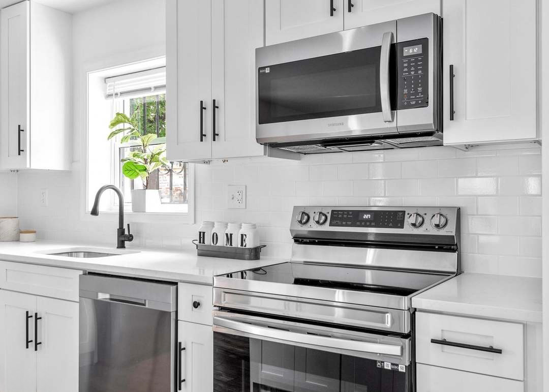 Furnished 4BR/4BA Home Near Union Market NE DC | Private Yard, Parking - Photo 7