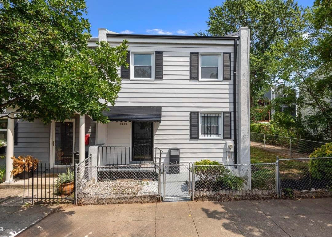 Furnished 4BR/4BA Home Near Union Market NE DC | Private Yard, Parking - Photo 3