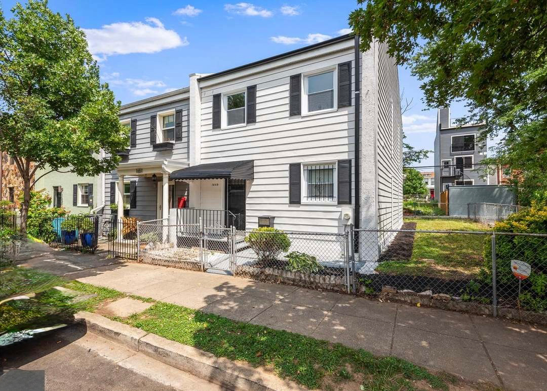 Furnished 4BR/4BA Home Near Union Market NE DC | Private Yard, Parking - Photo 1