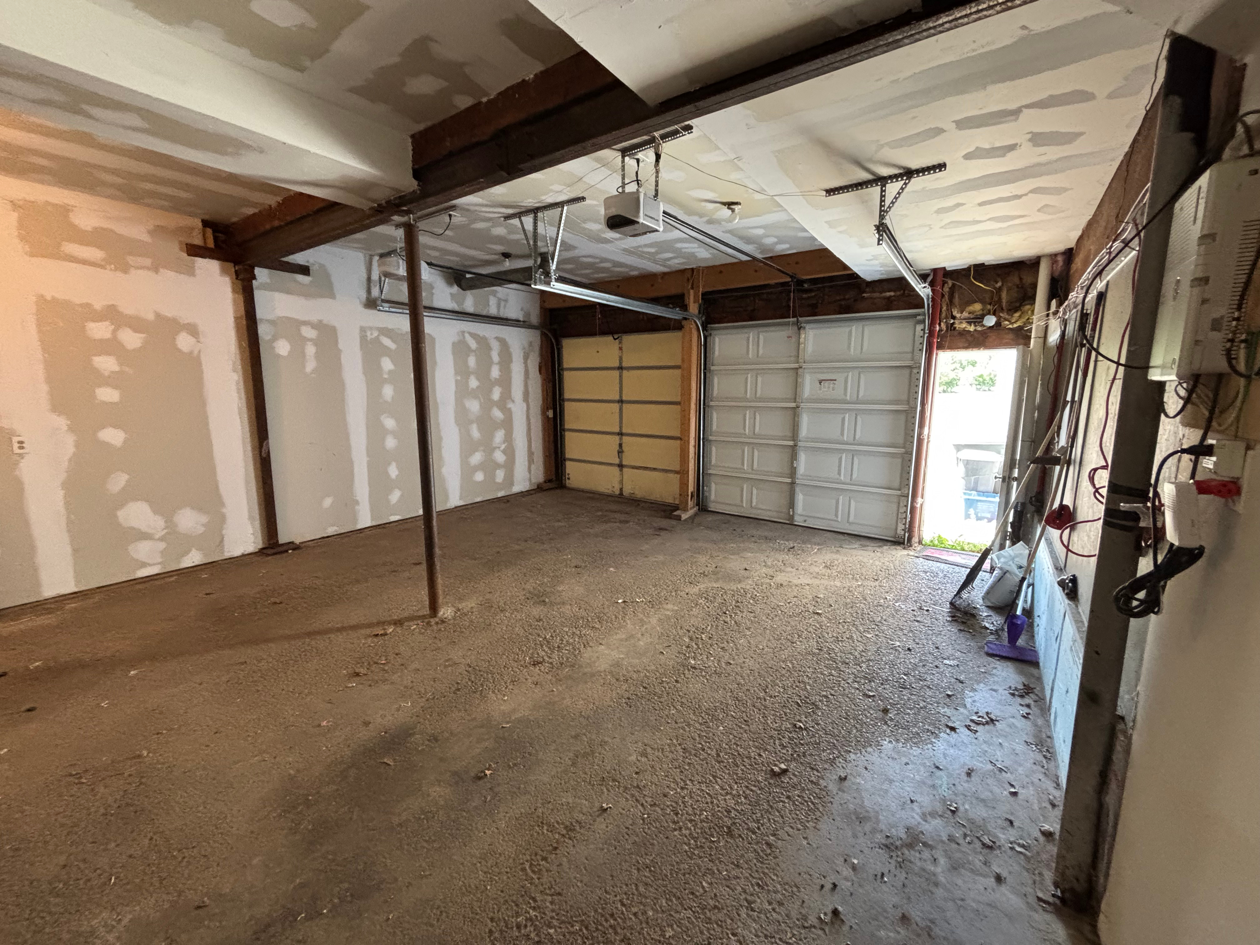 2-Bed Gem with 2-Car Garage - Photo 11