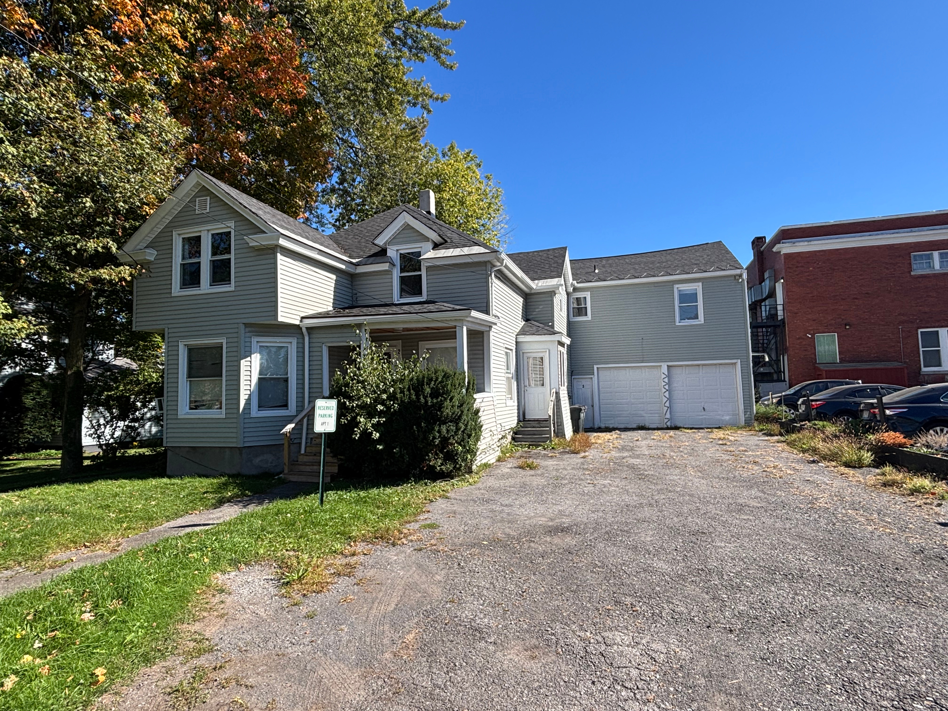 2-Bed Gem with 2-Car Garage - Photo 12