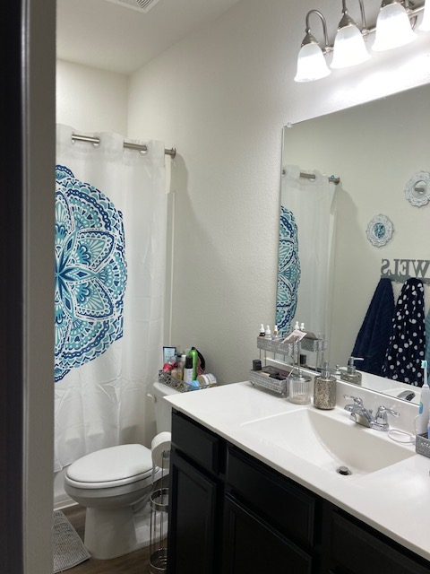 Pet-Friendly Furnished 3BR Home | WiFi, Office & Fenced Yard - Photo 8