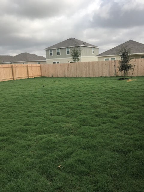 Pet-Friendly Furnished 3BR Home | WiFi, Office & Fenced Yard - Photo 4
