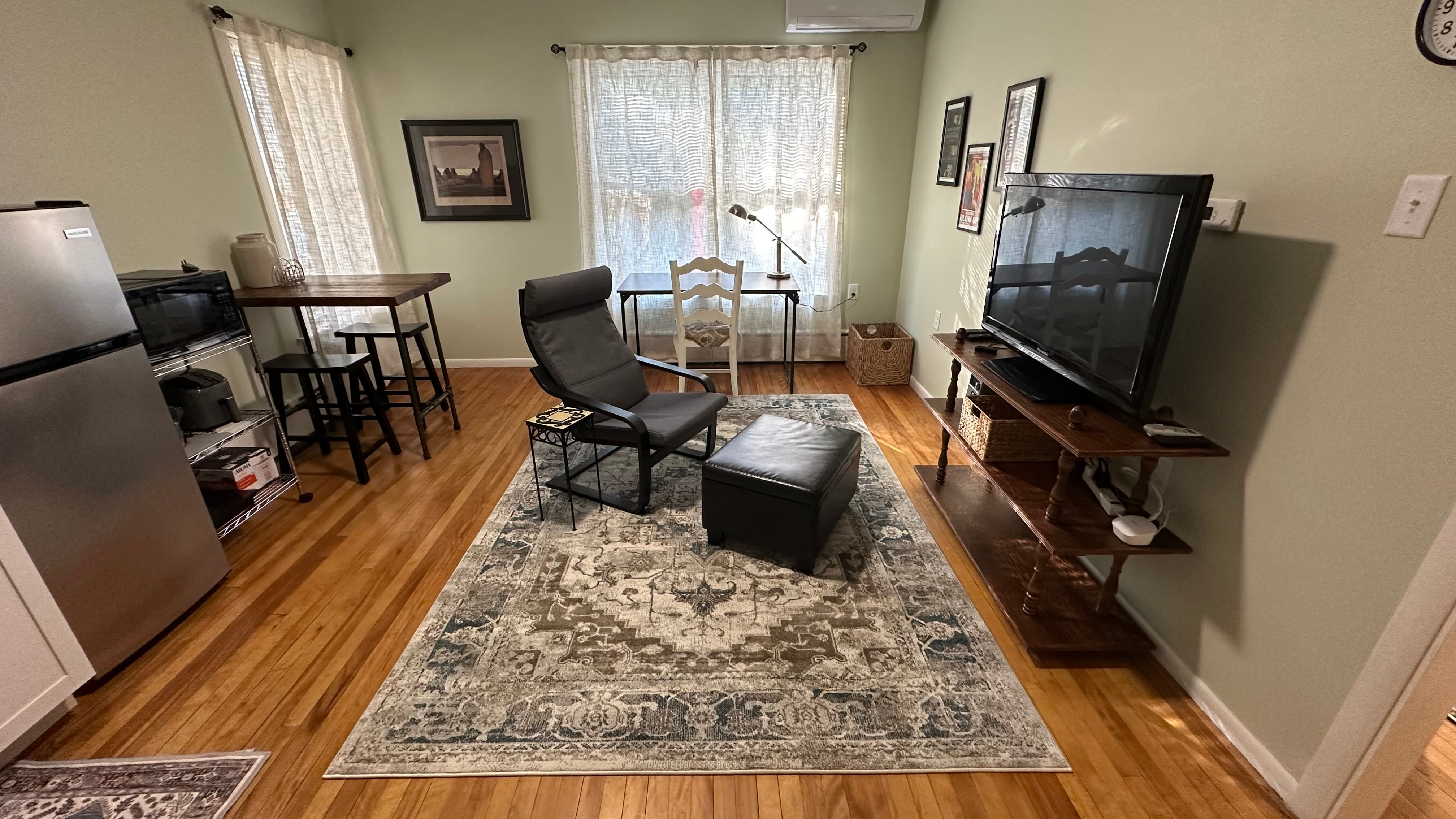 Quiet, Comfy & Private Apartment - Perfect for a Travel Nurse! - Photo 6