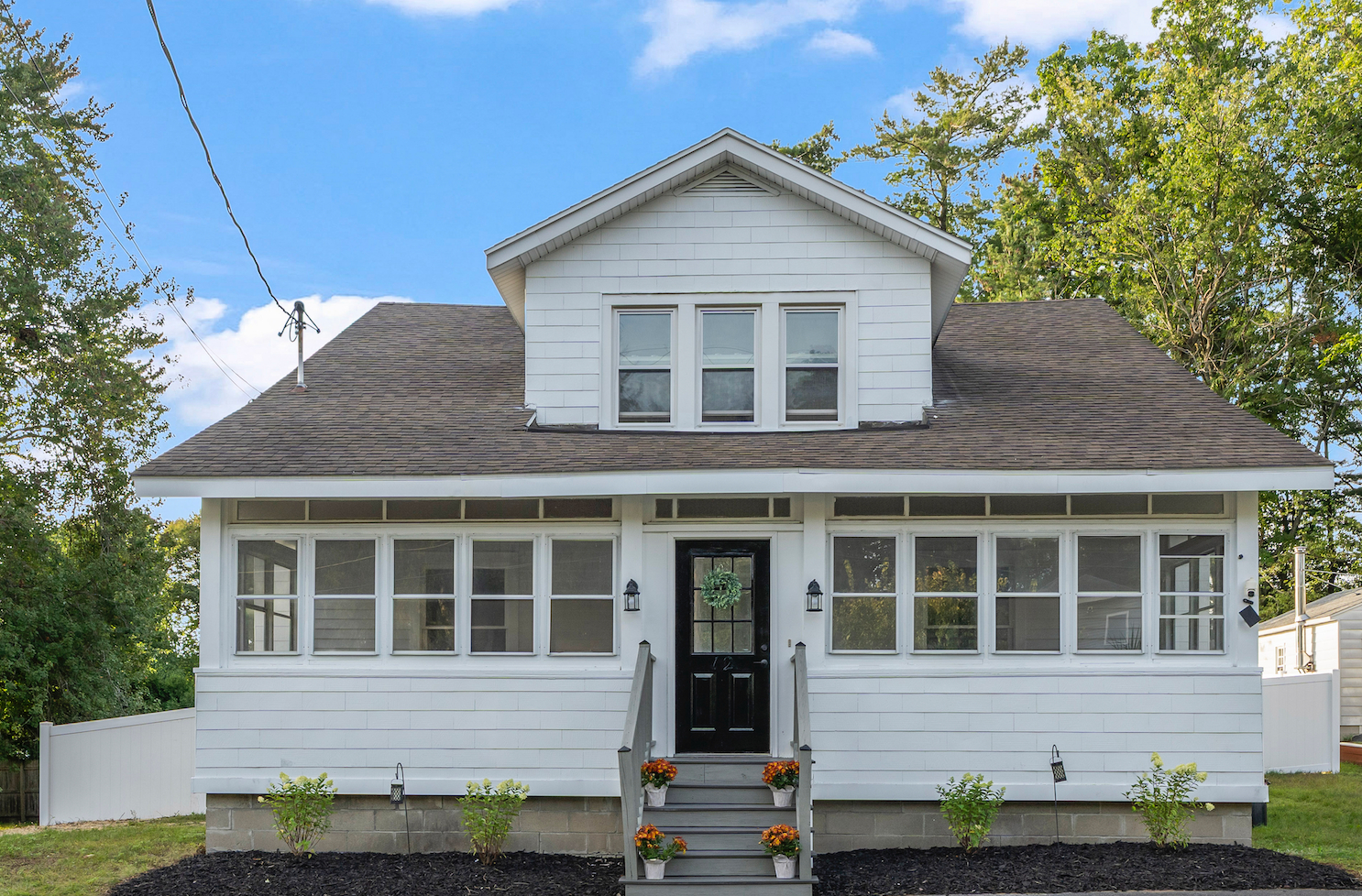 Newly Renovated 4BR/2BA Home in Colonie NY - Photo 1