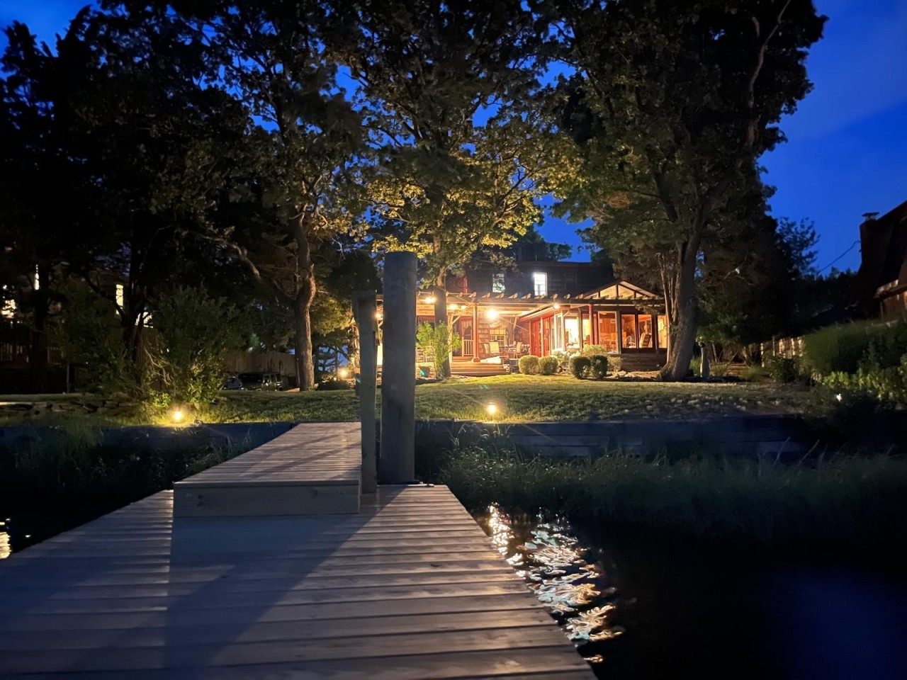 Waterfront 4BR Northport Winter Rental | Utilities Included - Photo 8
