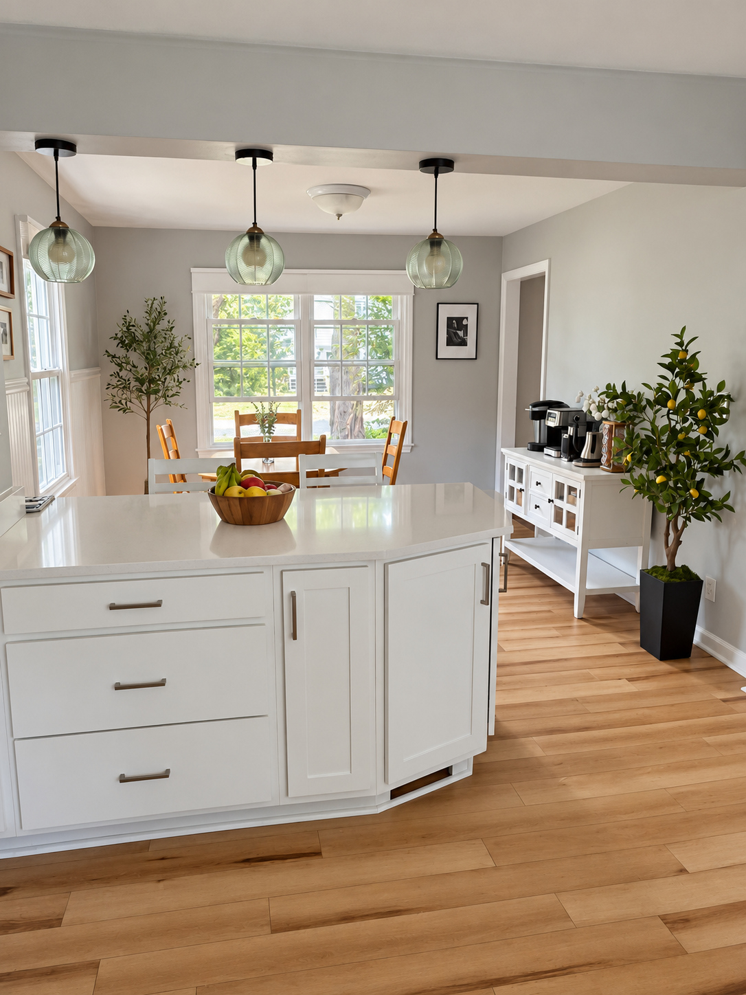 Renovated 3-Bedroom Delmar Home with Private Yard & Laundry - Photo 4