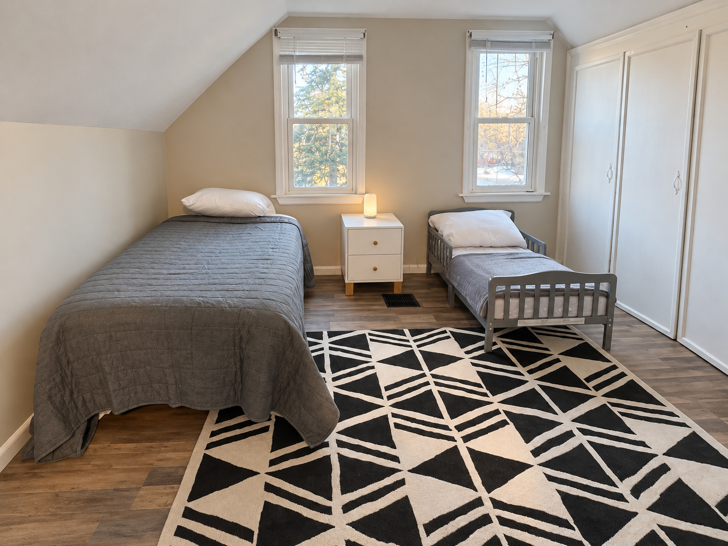Renovated 3-Bedroom Delmar Home with Private Yard & Laundry - Photo 8