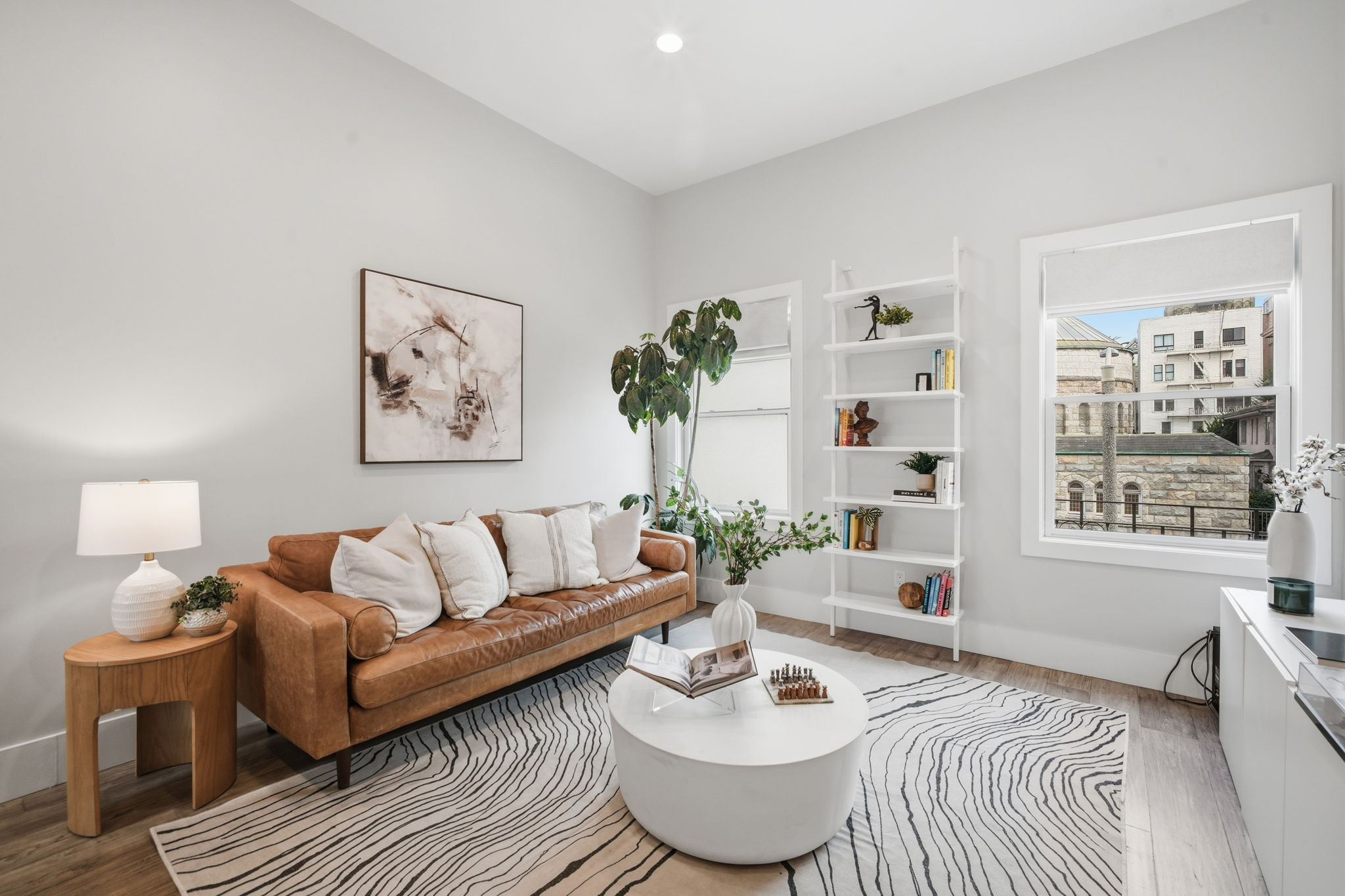 Designer Top-Floor 1BR in Pacific Heights - Photo 1