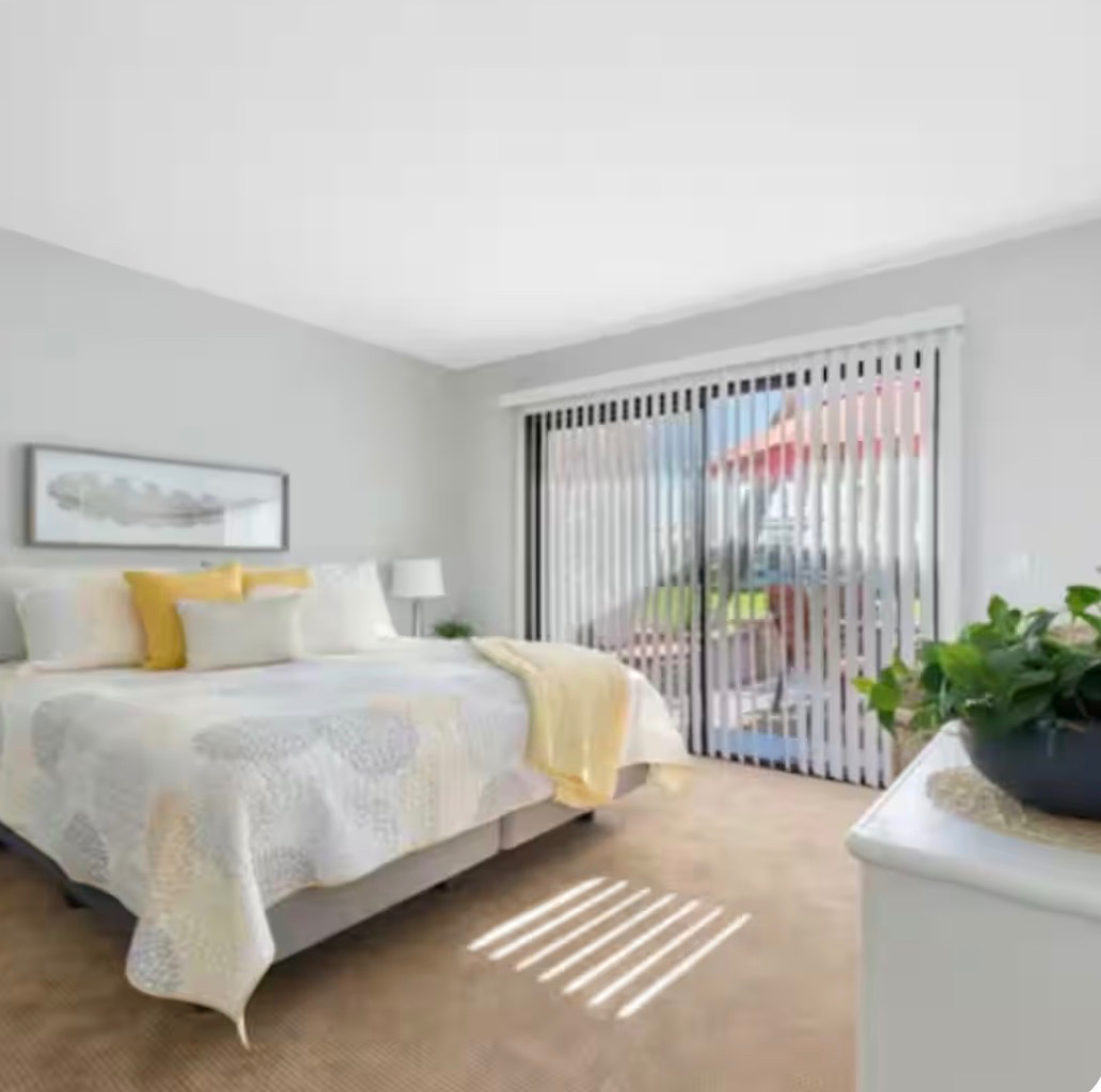 Furnished 2-Suite Golf-Course Townhouse, Pool and Hot Tub Access - Photo 4