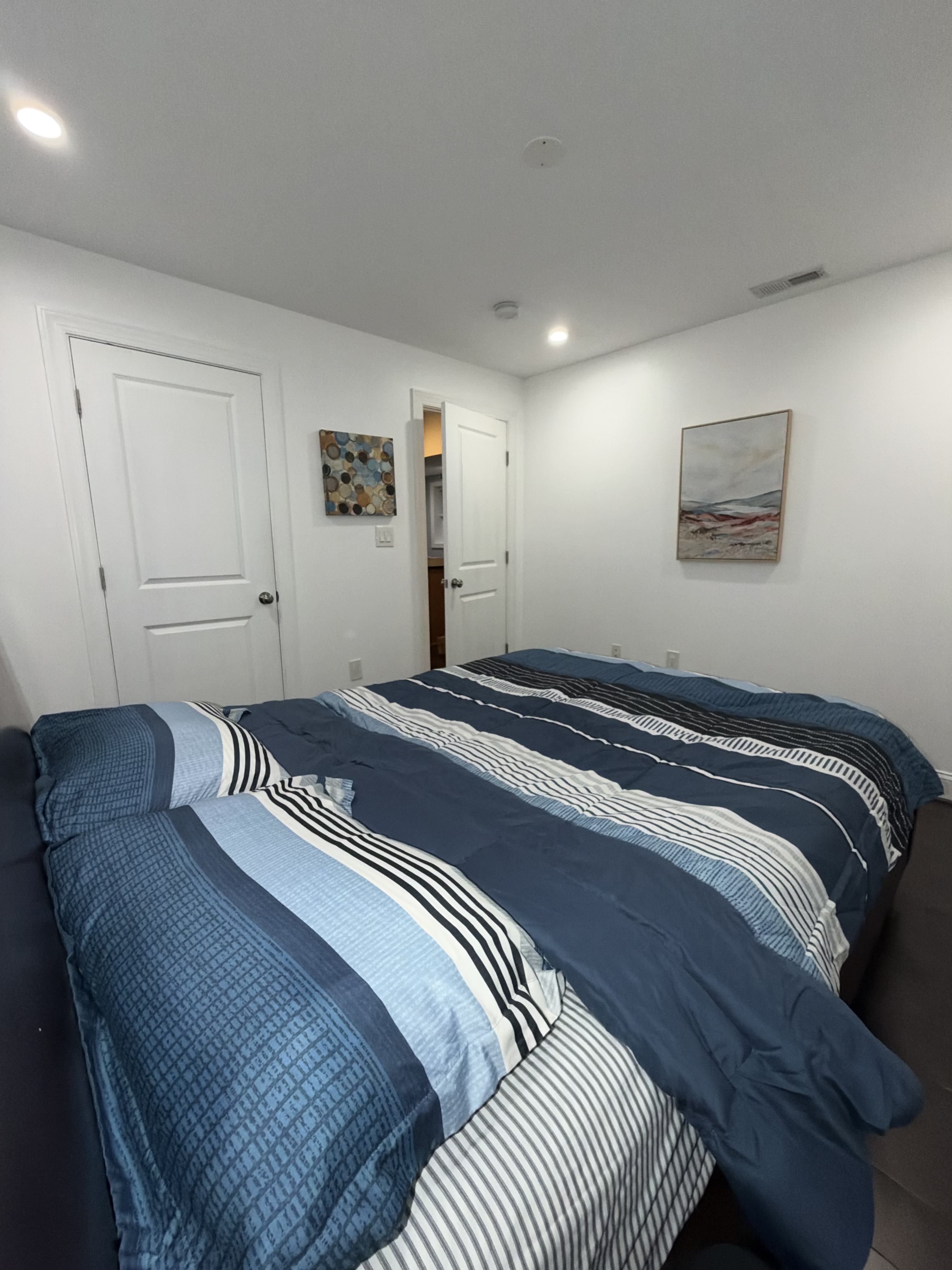Spacious, Private, Furnished 2 Bed 2 Bath Condo in Brightwood DC - Photo 5