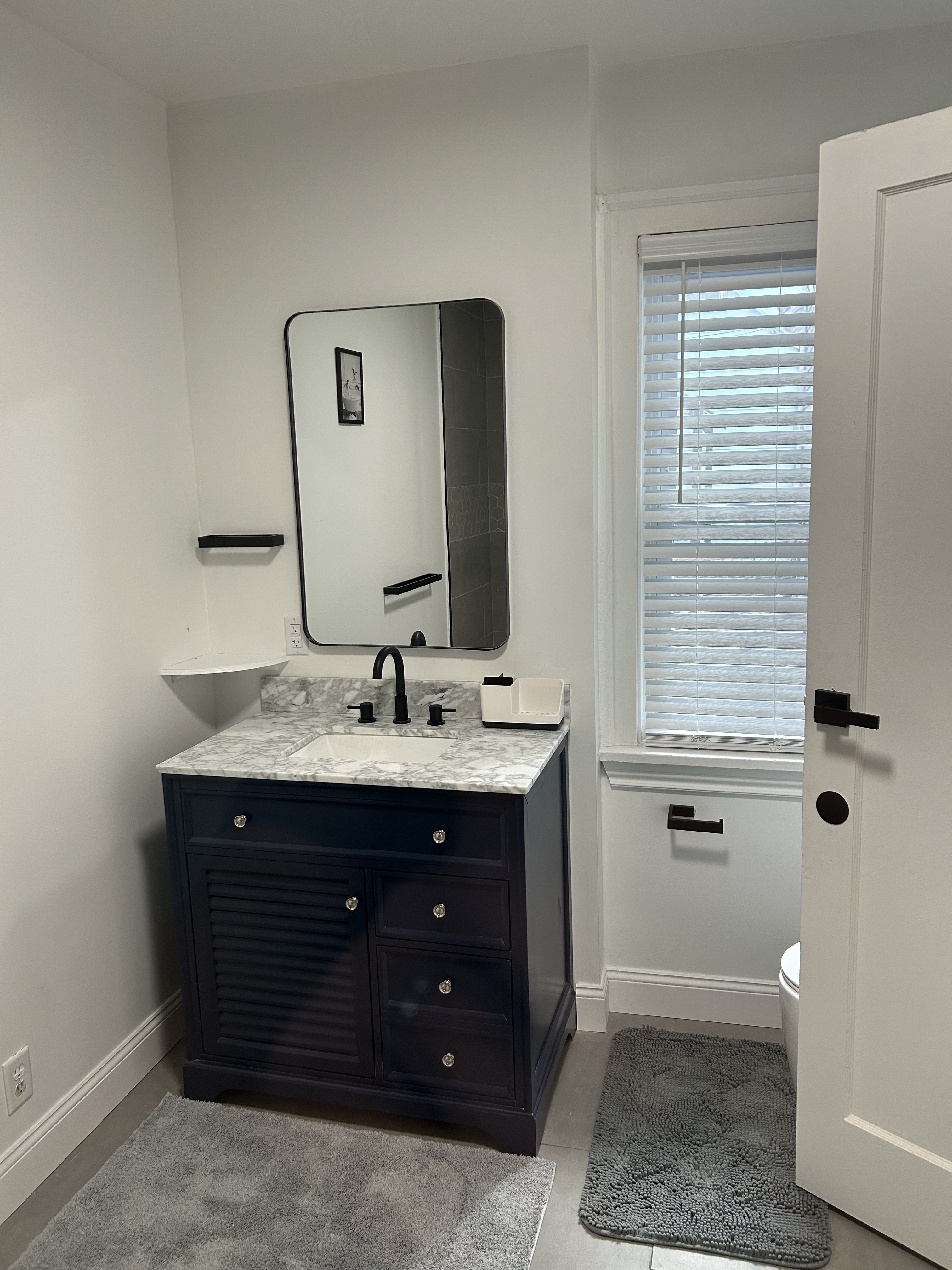 Beautiful Furnished Two-Bedroom Apartment on Buffalo's Historic West Side Near D'Youville - Photo 8