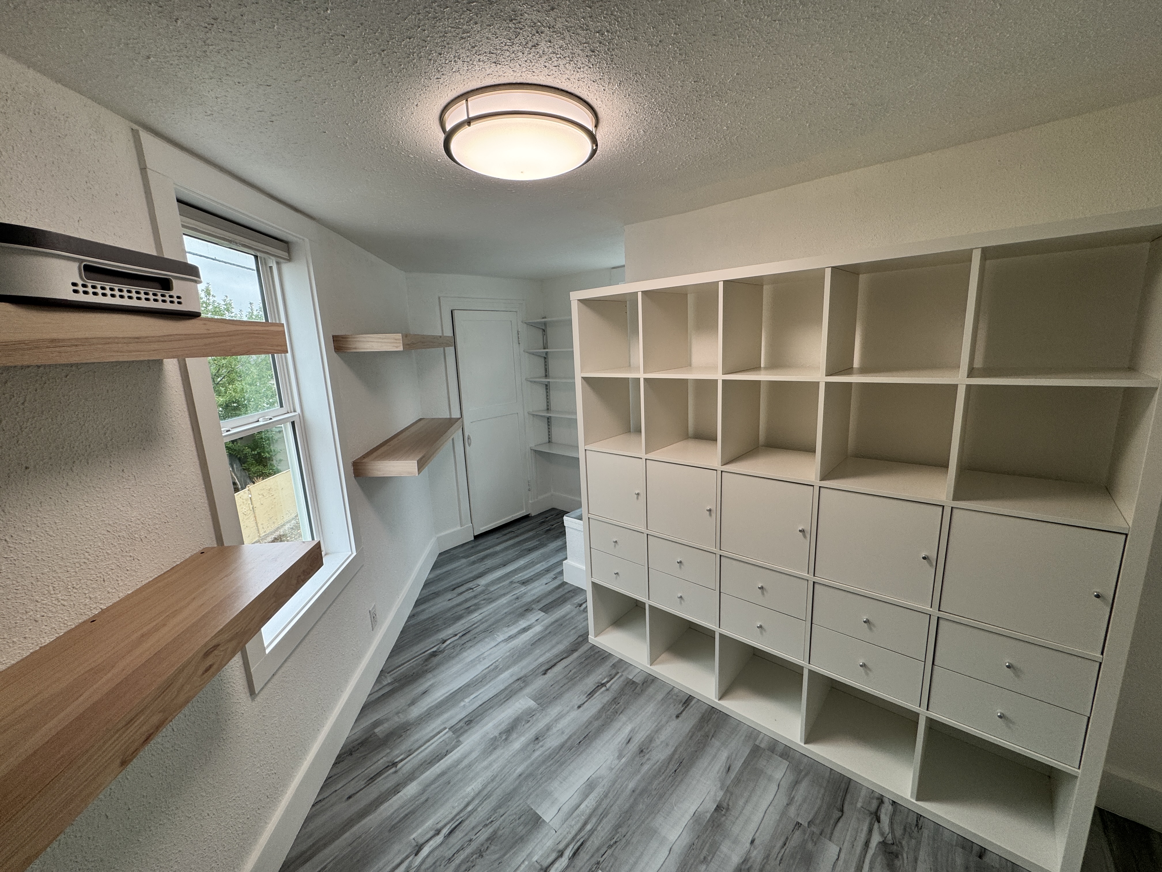 Newly Remodeled Single Unit Condo - Photo 9