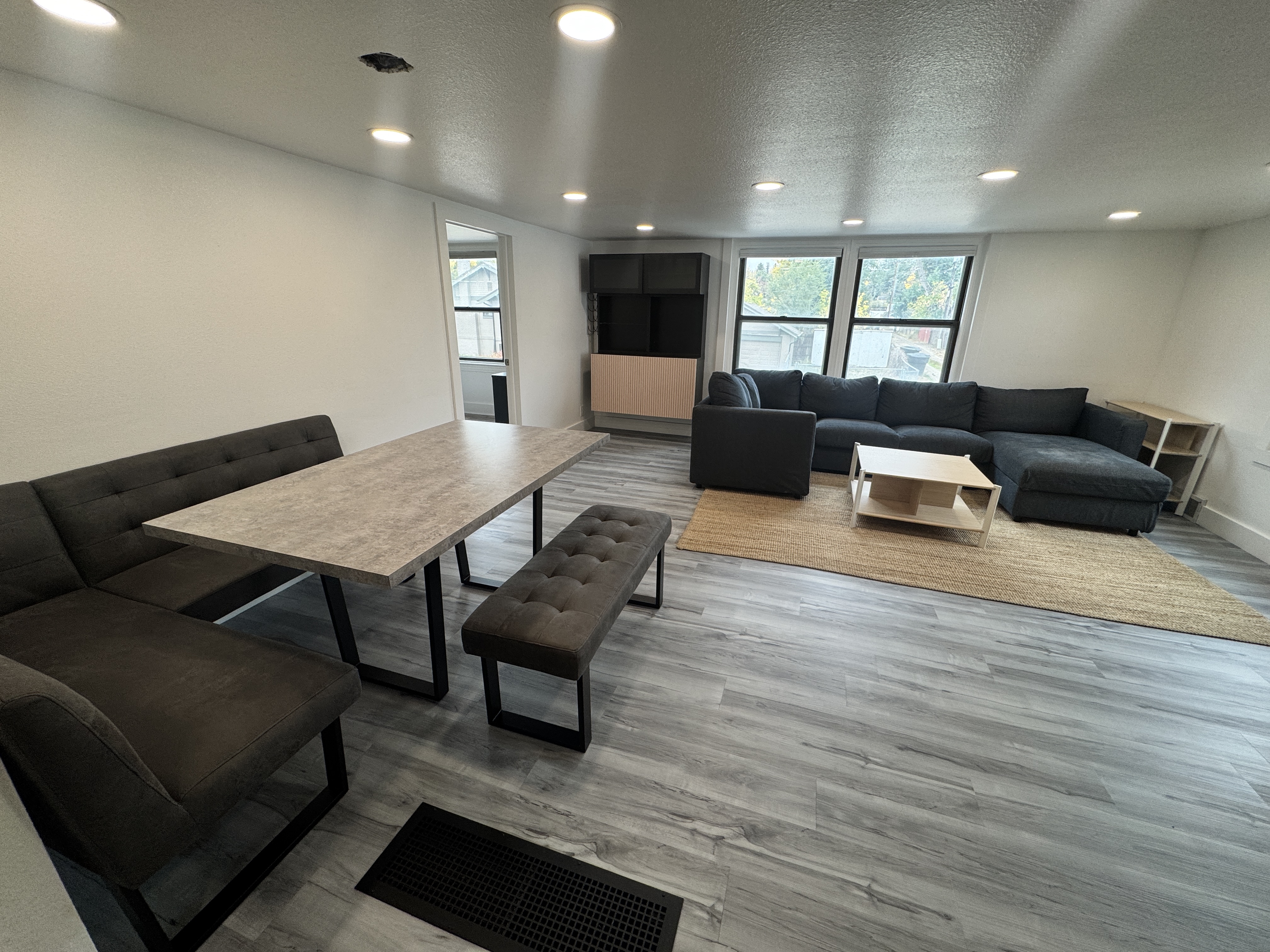 Newly Remodeled Single Unit Condo - Photo 2