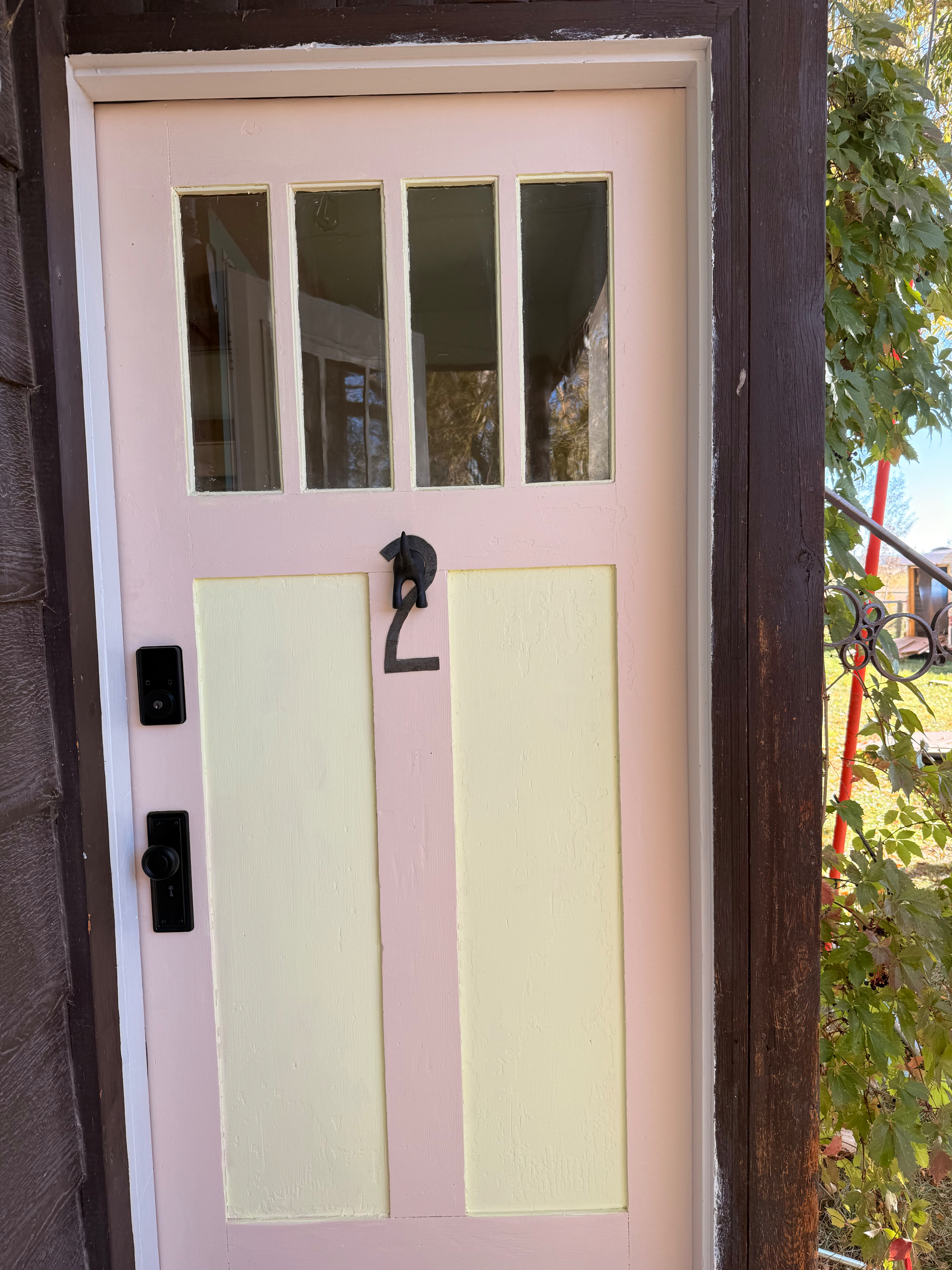 Private newly renovated studio apartment - Photo 7