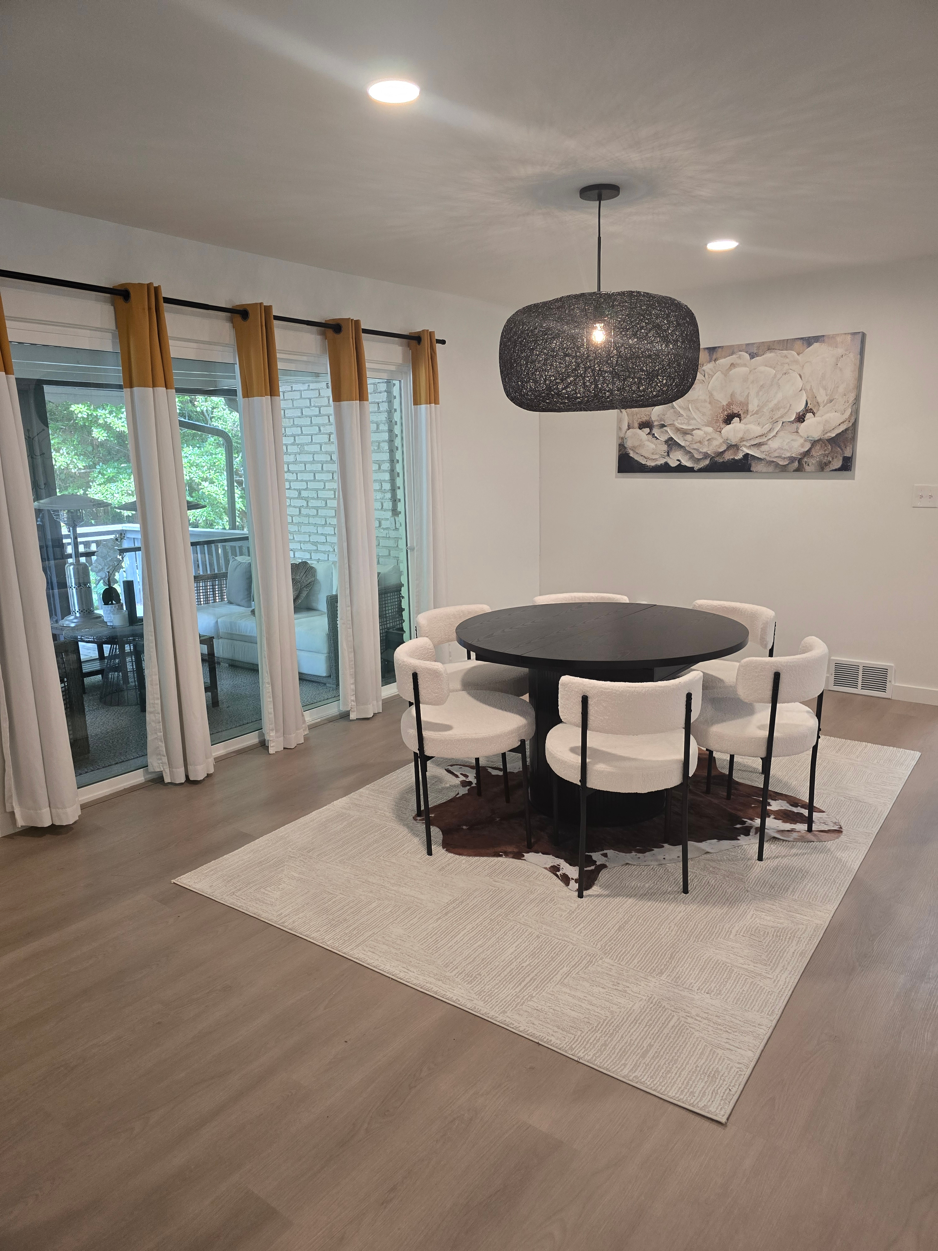 Modern Furnished Room in Decatur | Near Emory, Kaiser & Atlanta Hospitals - Photo 4