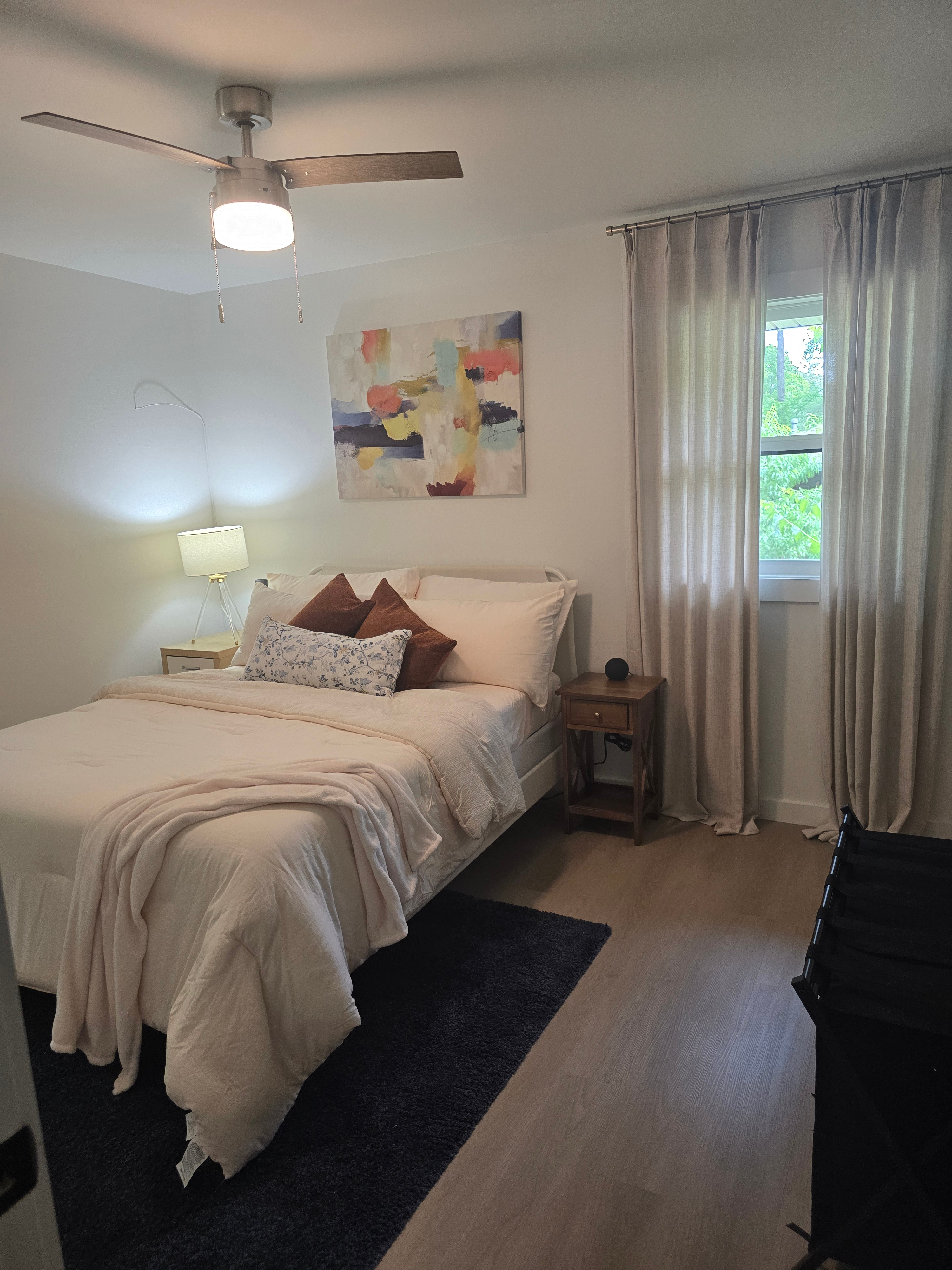 Modern Furnished Room in Decatur | Near Emory, Kaiser & Atlanta Hospitals - Photo 11