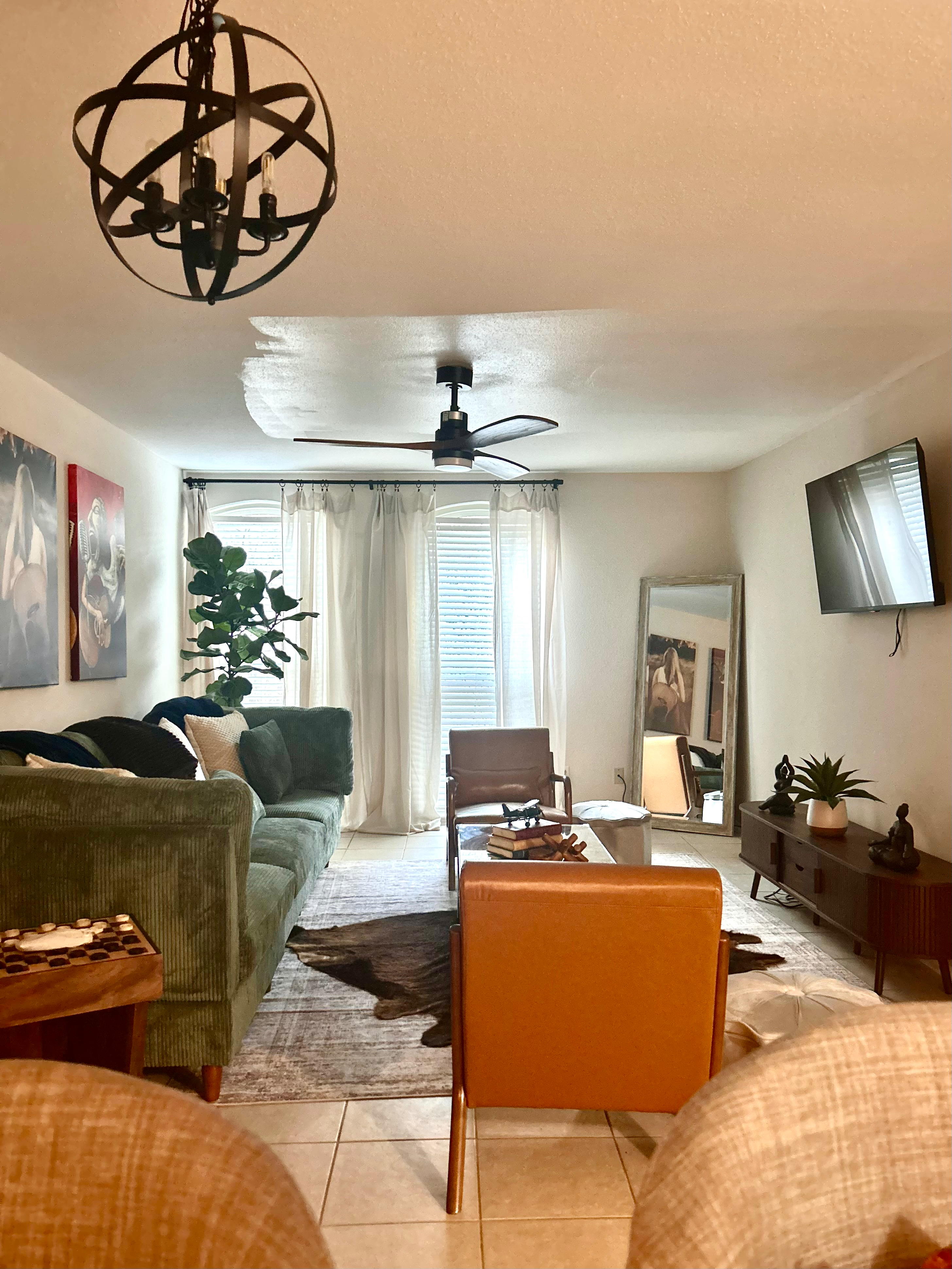 Luxury Condo - Photo 8