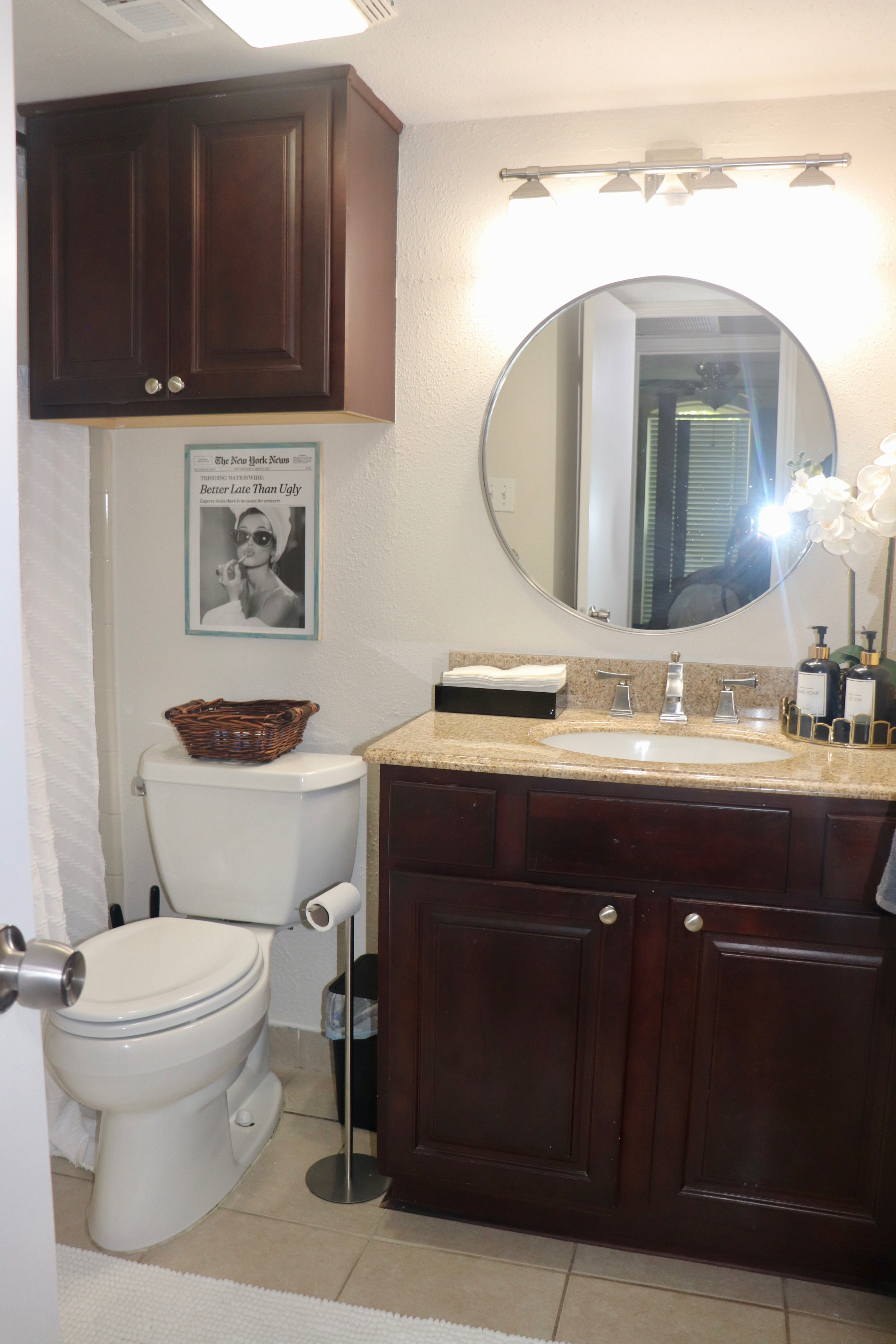 Luxury Condo - Photo 2