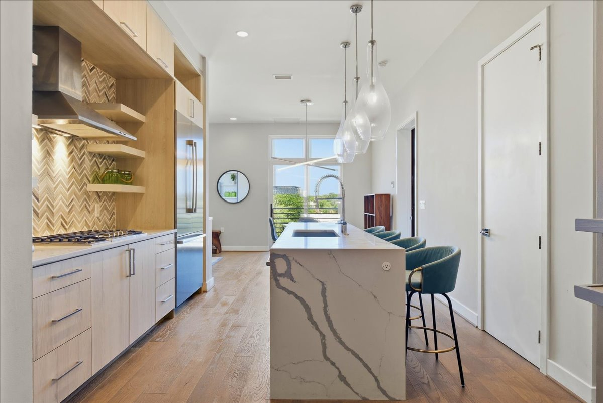 Modern DC Penthouse with Private Rooftop Terrace | Ideal for Traveling Professionals - Photo 2