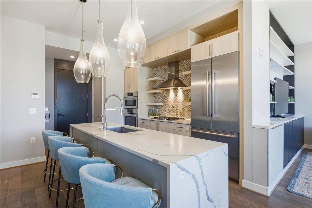 Modern DC Penthouse with Private Rooftop Terrace | Ideal for Traveling Professionals - Photo 6