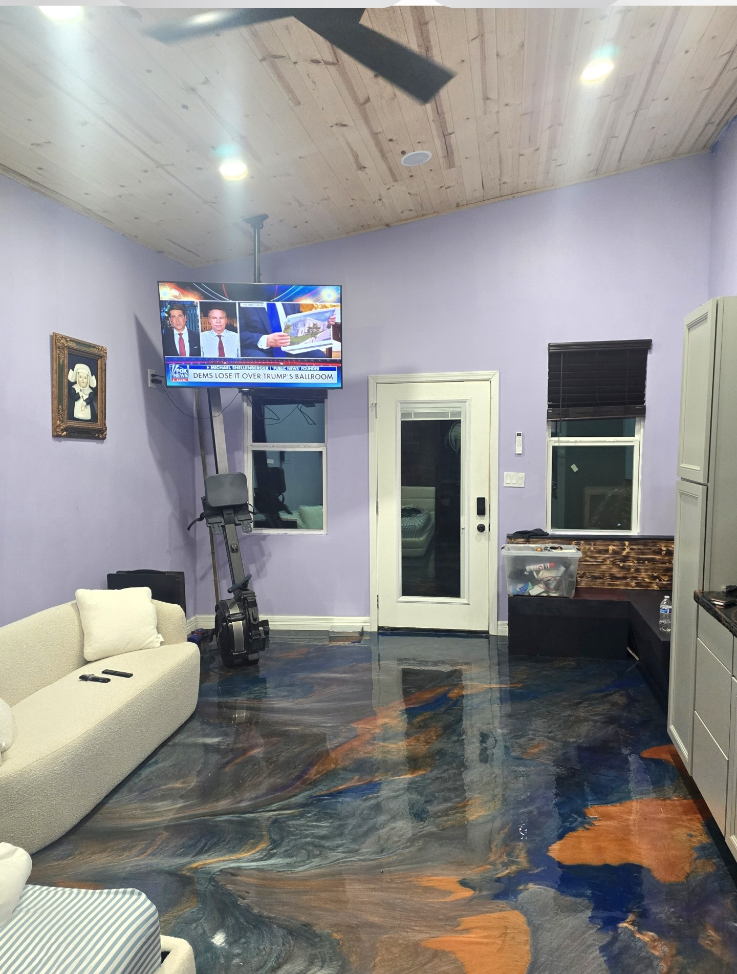 Epoxy floor hidden Studio - Photo 6