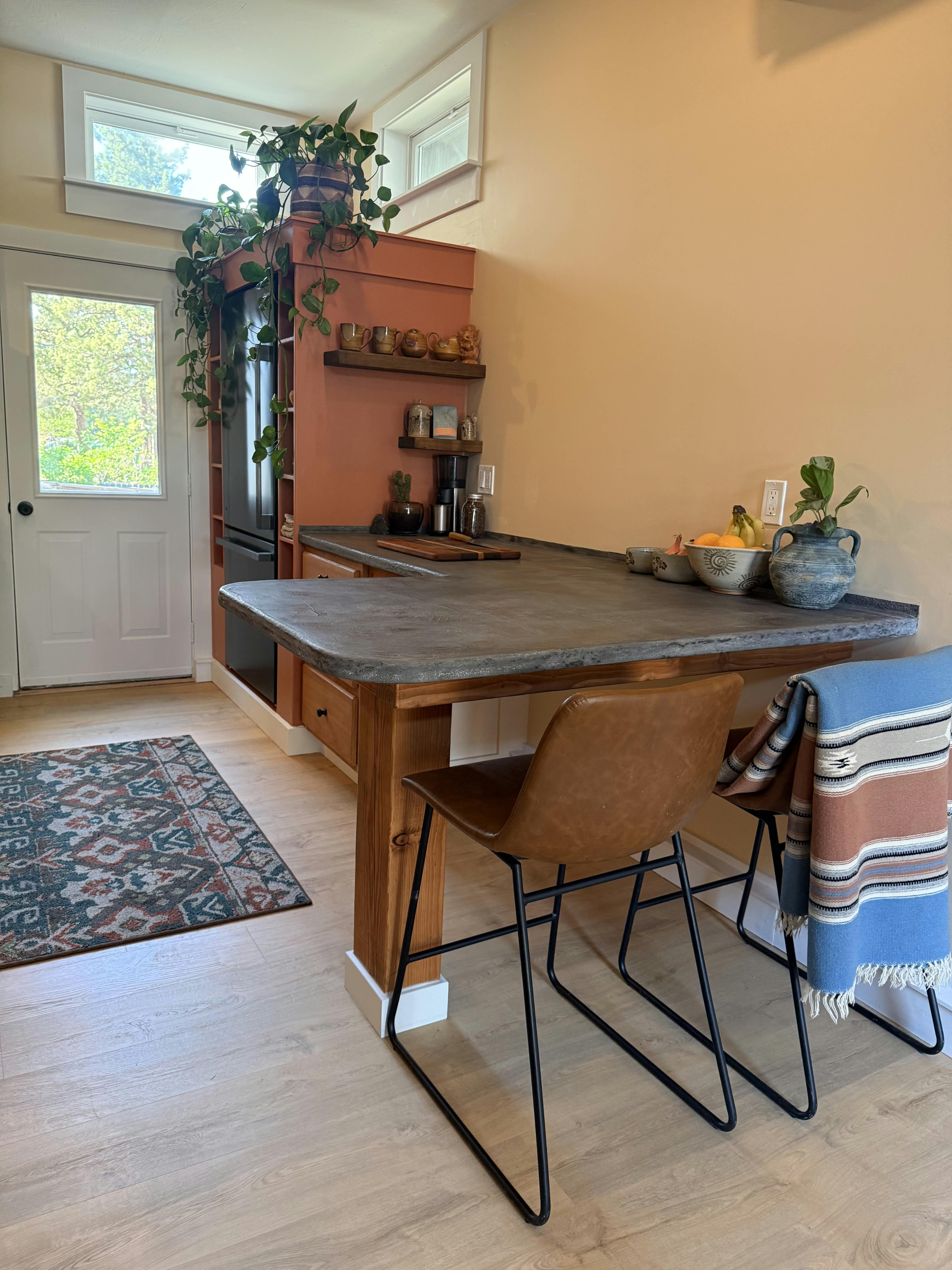 Beautiful Furnished Studio on Larkspur Trail Steps from Pool, Gym & Art Studio - Photo 4