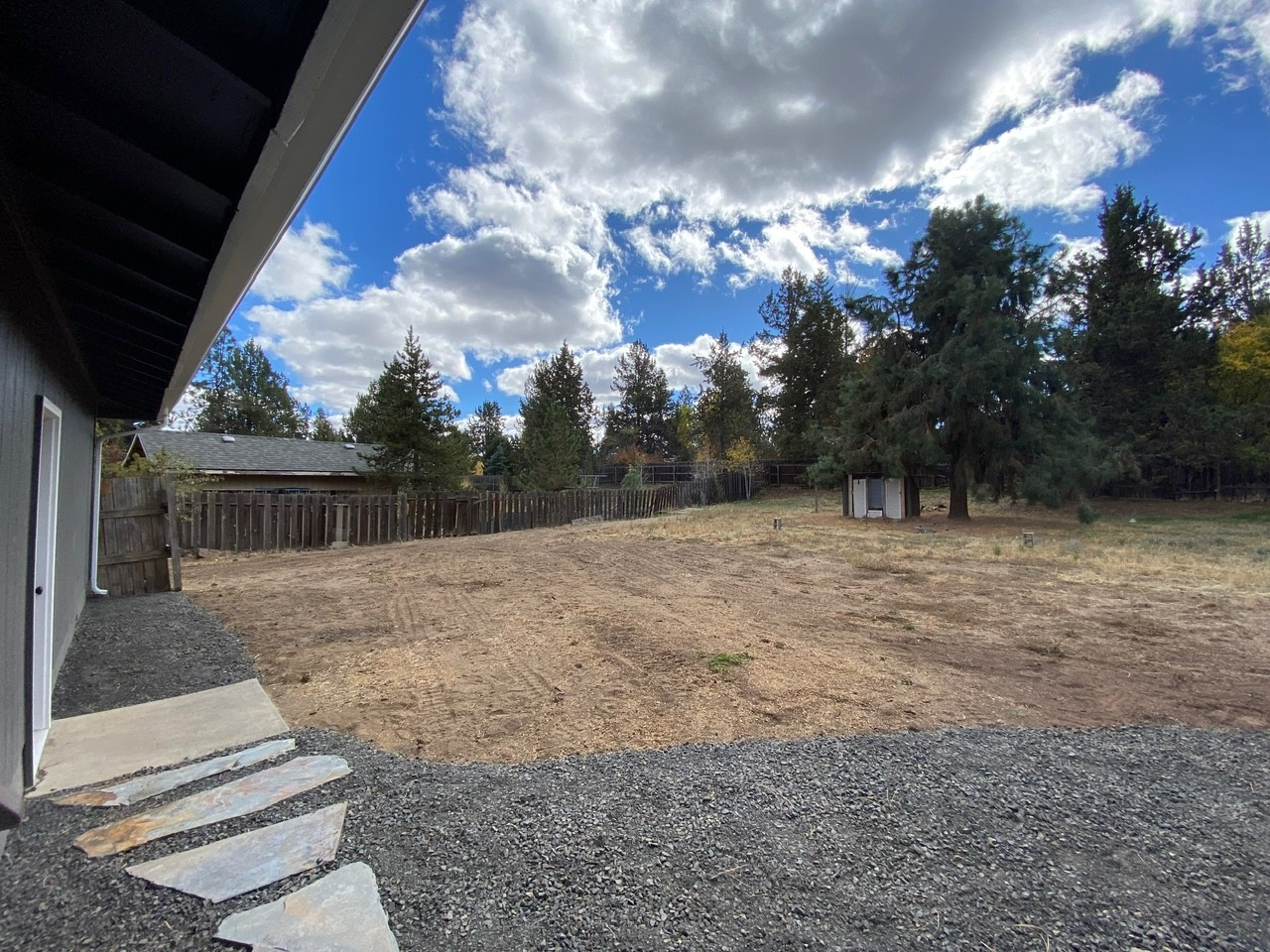 Nice 3BR Home Near St. Charles Hospital, medical clinics, easy access to OSU-Cascades and Central Oregon Community College - Photo 5