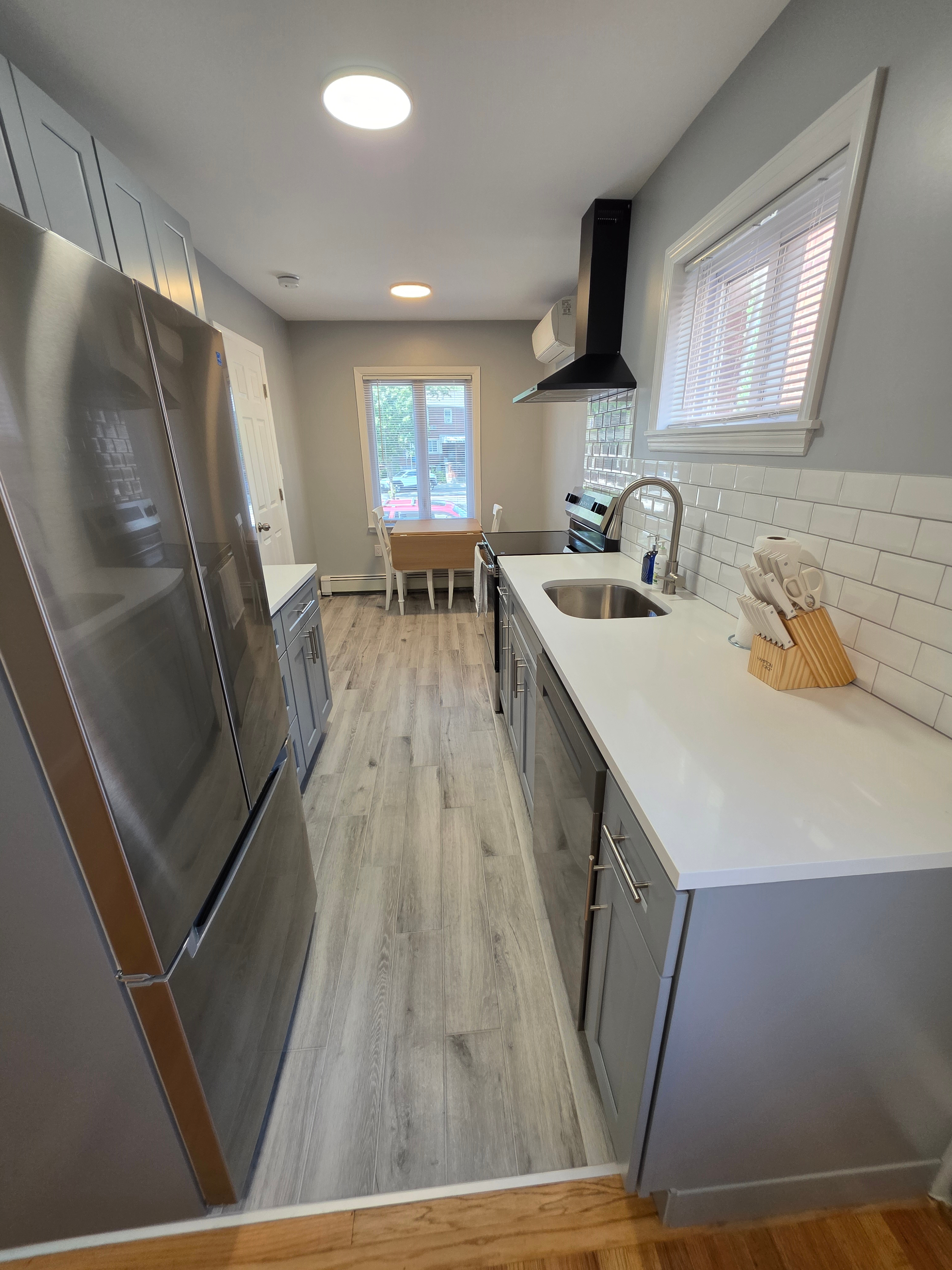 Stylish, Renovated 1 BR Unit in Flushing - Near Hospitals & Dining - Photo 6