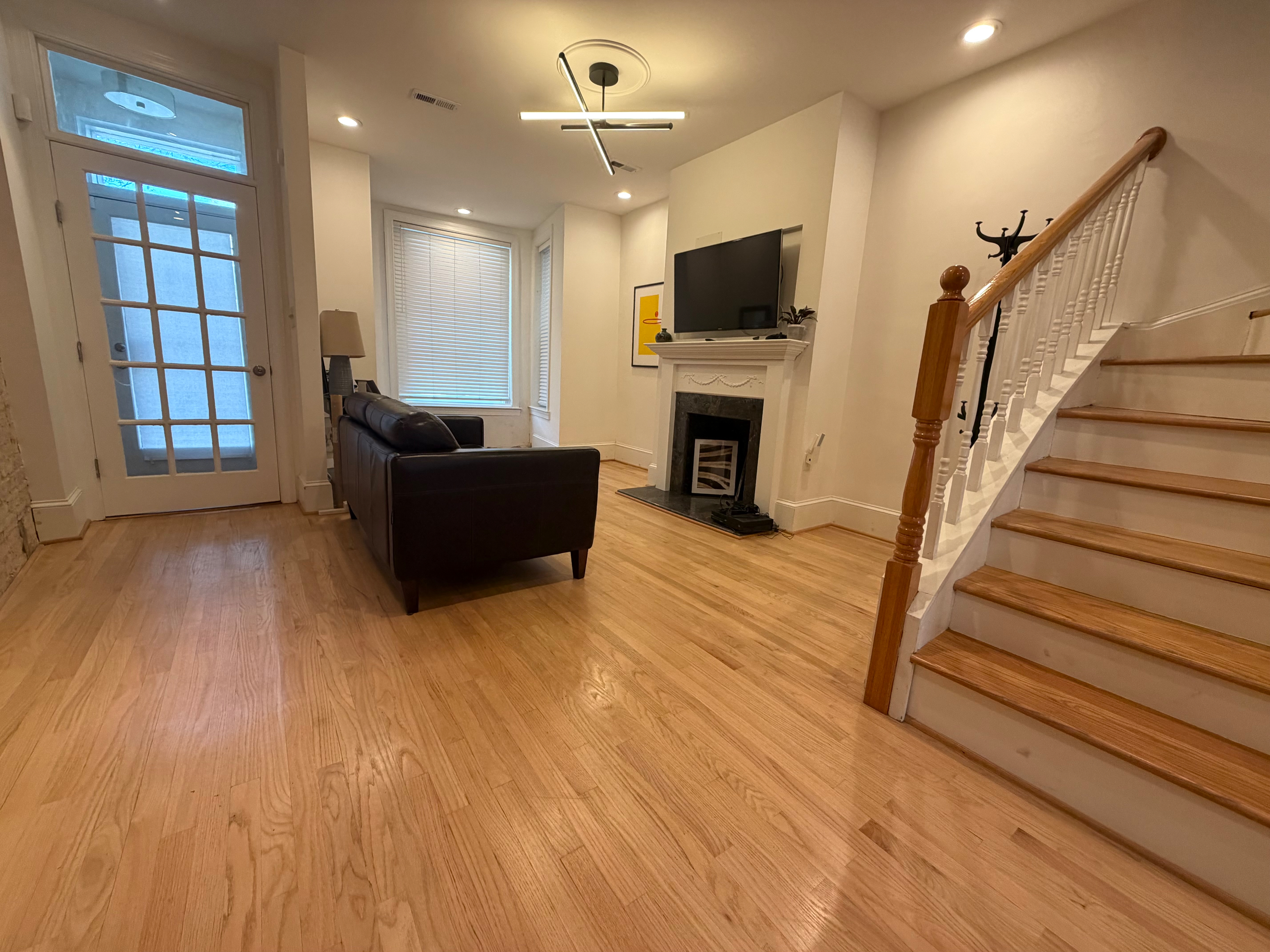 2BR/1BA Row Home in Truxton/Bloomingdale - Photo 2