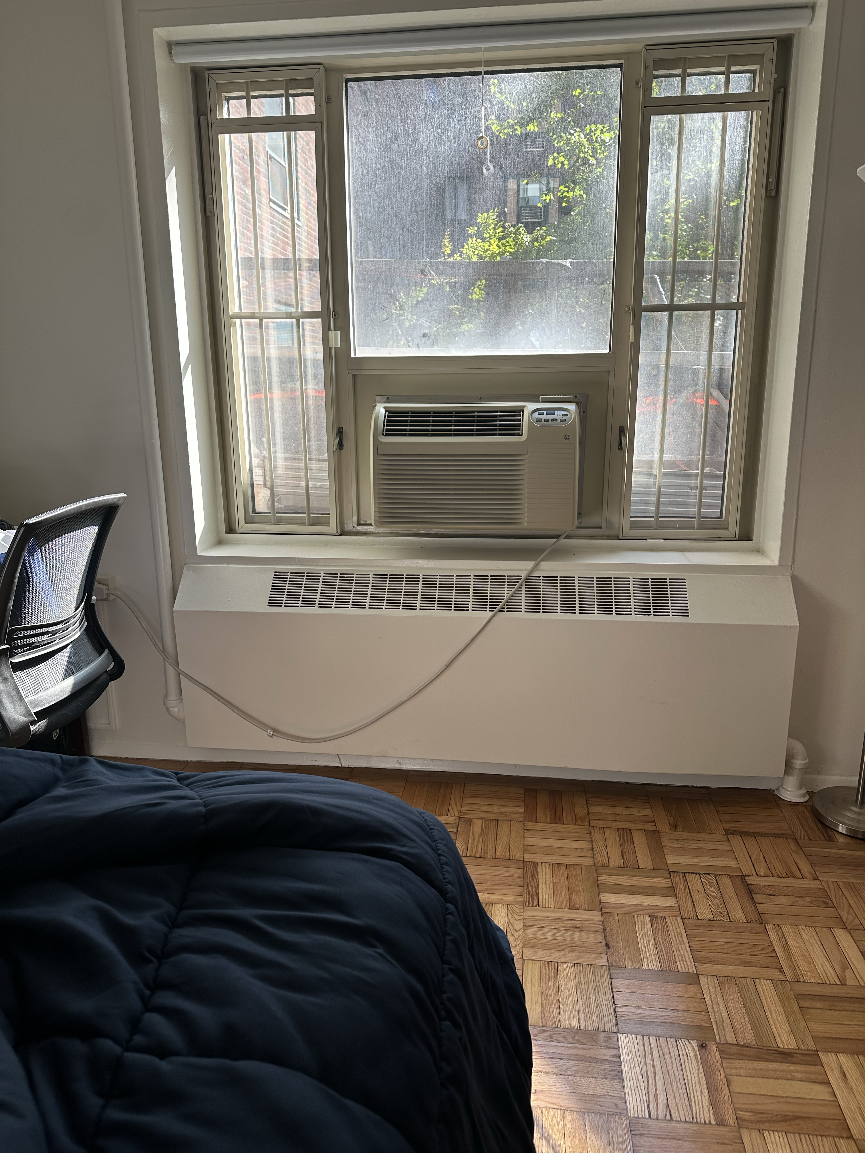 Union Square Manhattan Private Furnished Bedroom - Photo 8