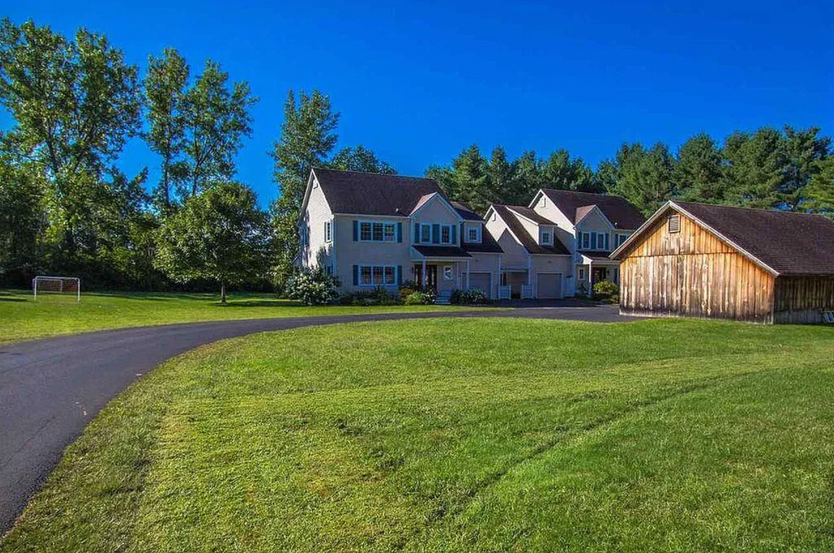 Nestle Into Easy: Month to Month, Furnished, Private Entrance, Garage & All Utilities Included - Photo 1