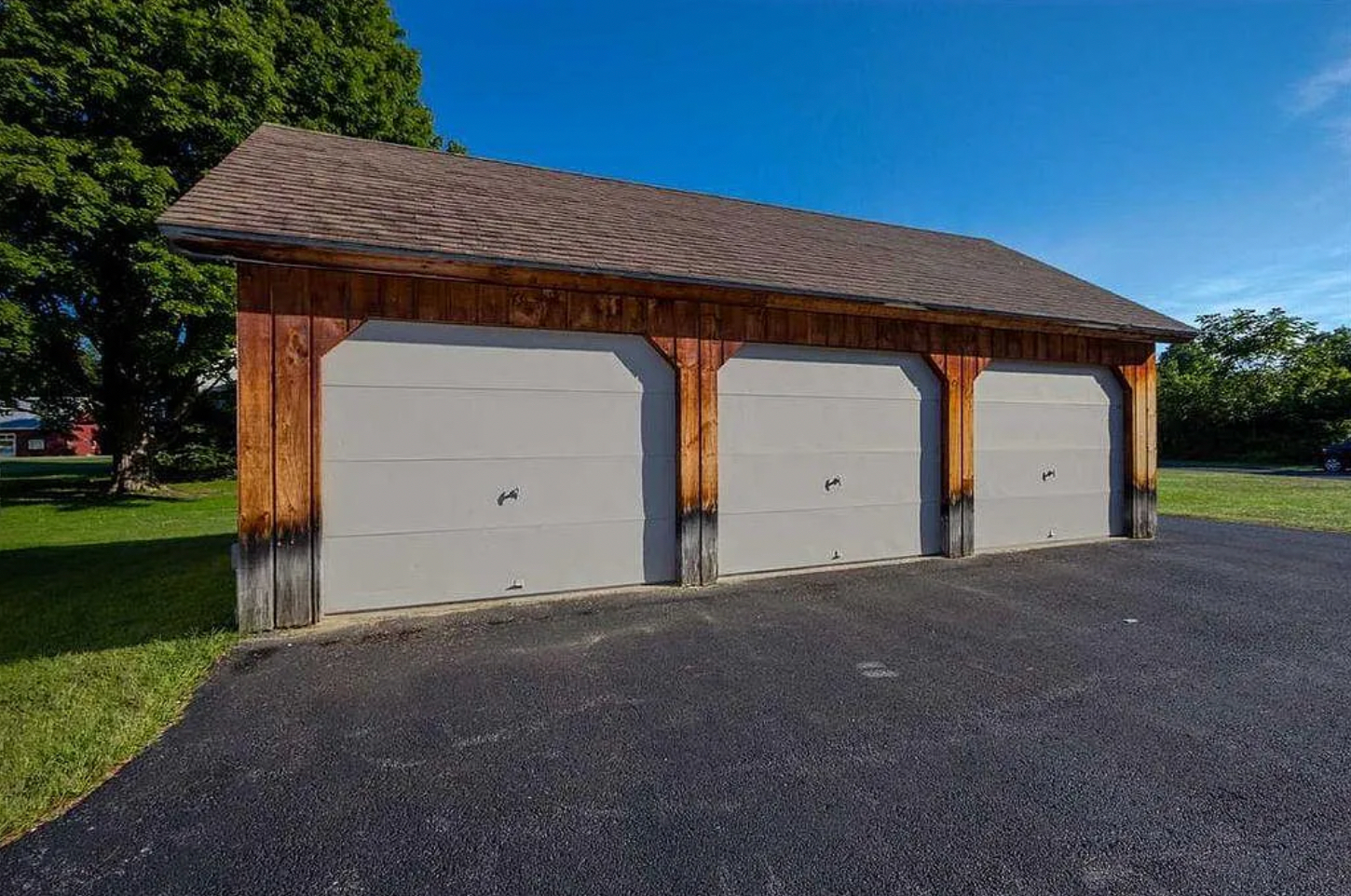 Nestle Into Easy: Month to Month, Furnished, Private Entrance, Garage & All Utilities Included - Photo 8