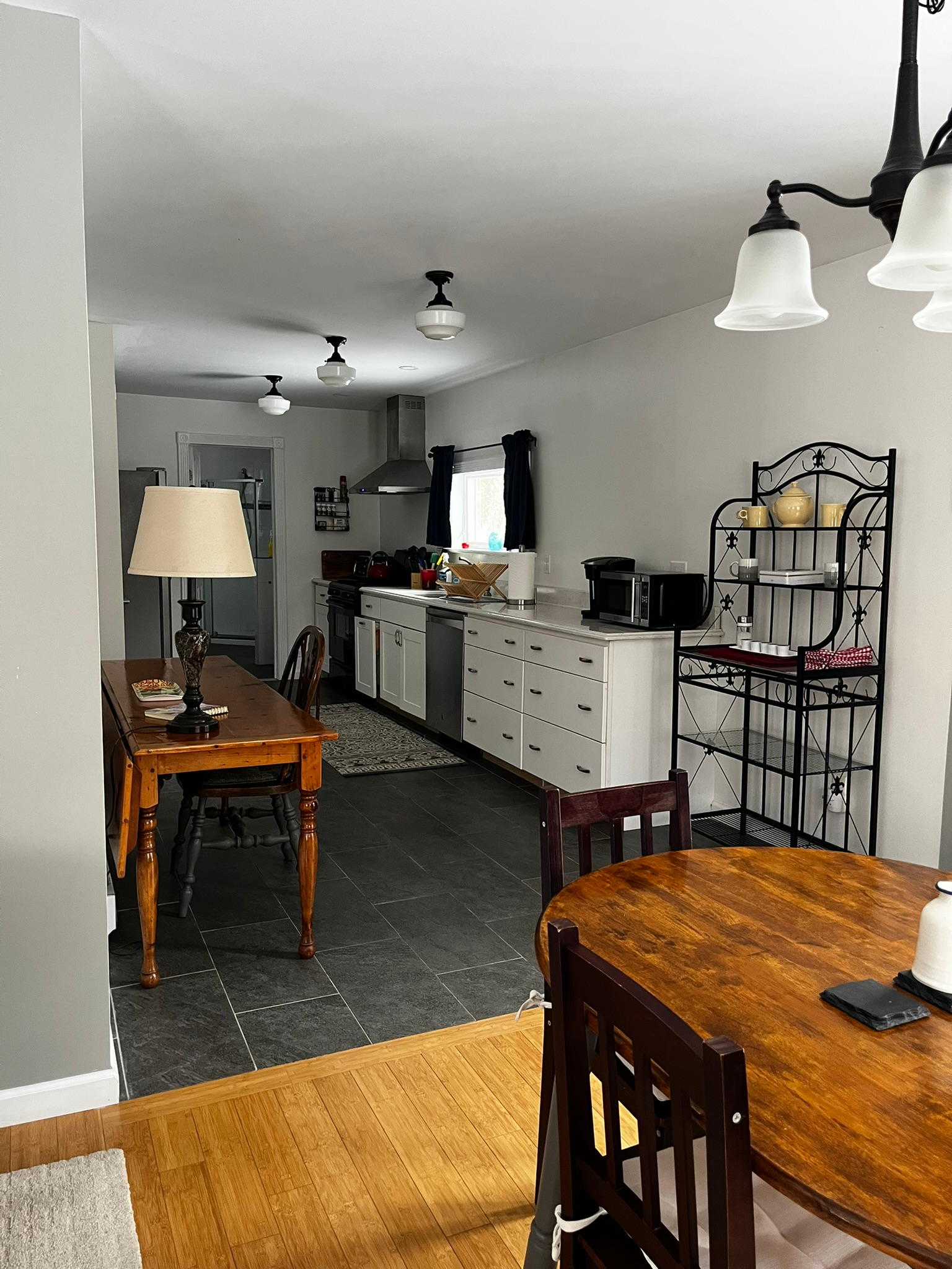 Private Apartment Suite - Photo 4