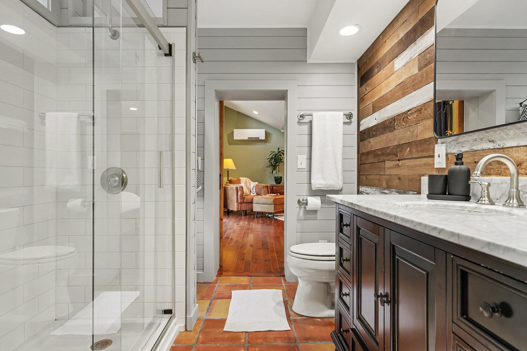 Private Pittsford Suite w/ Kitchen, Bath & Trail Access - Photo 9