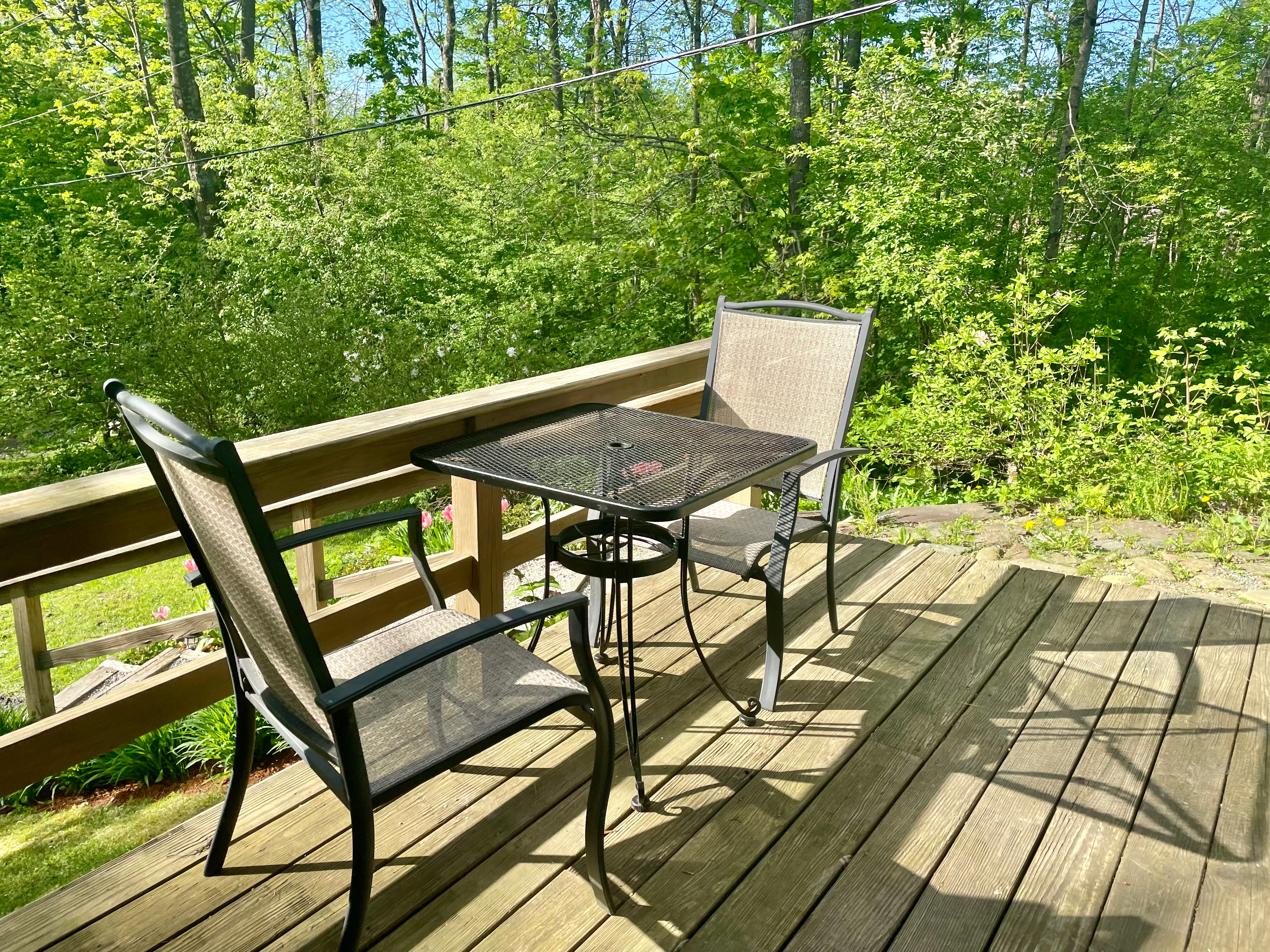 Mad River Valley Mountain Retreat | Private Deck + WiFi - Photo 5